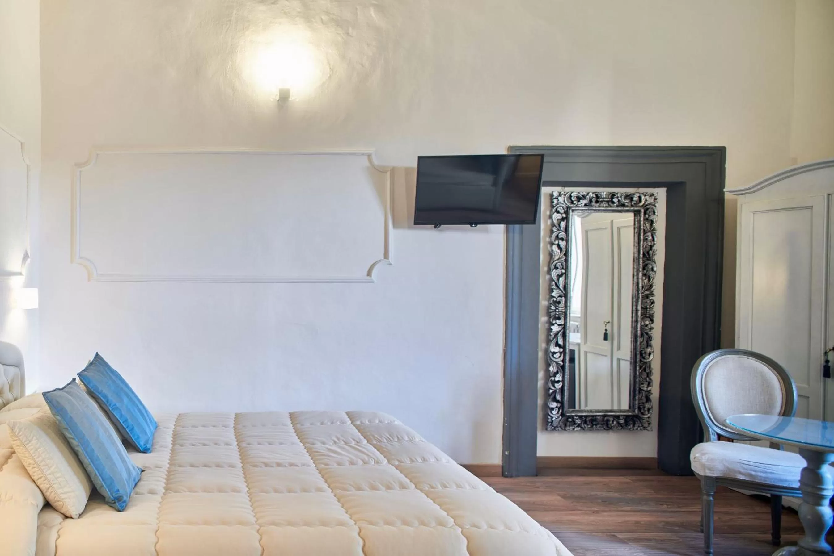 Bedroom, Bed in Palazzo del Magnifico B&B