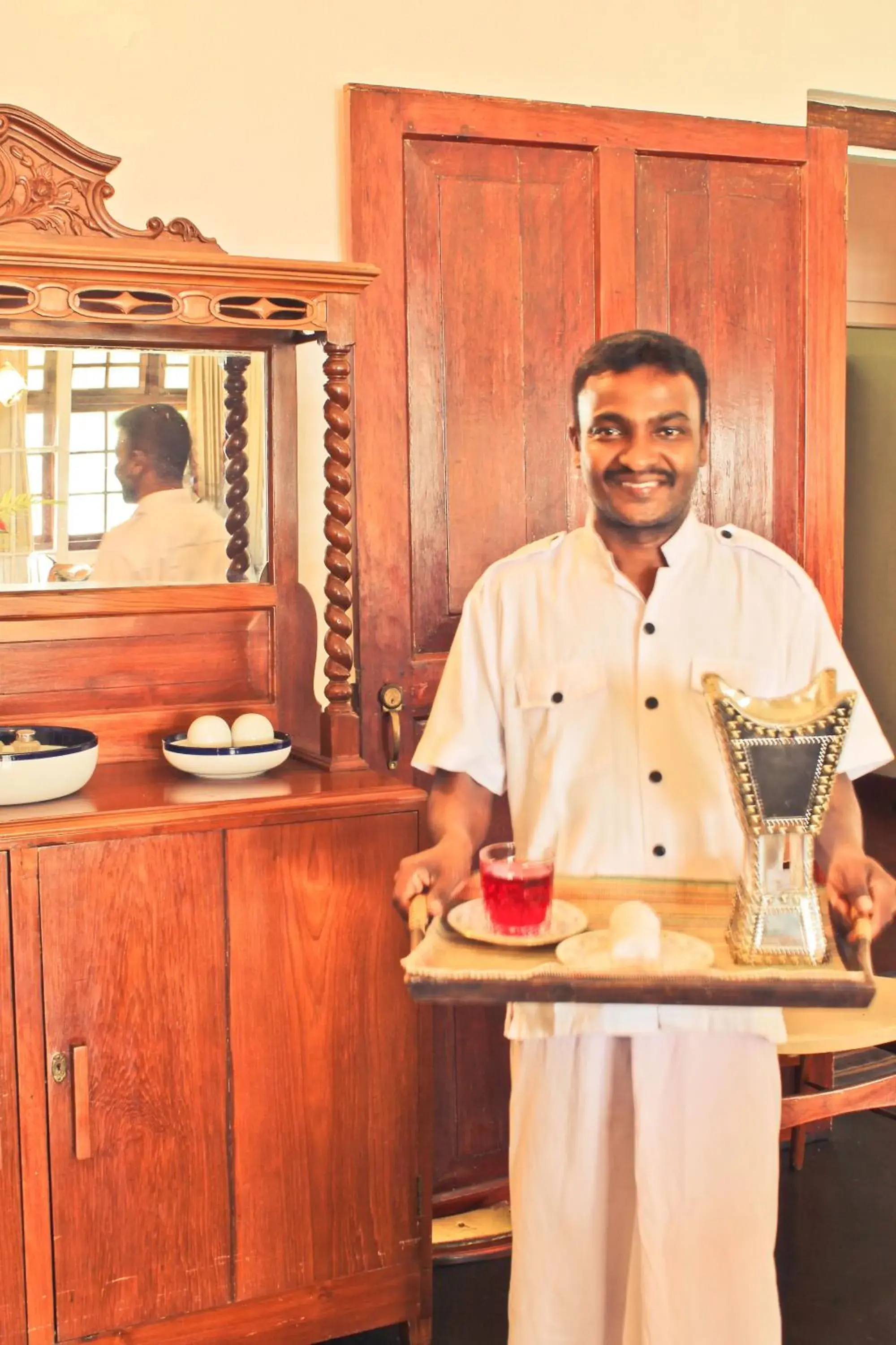 Staff in Hatale Tea Garden Bungalow