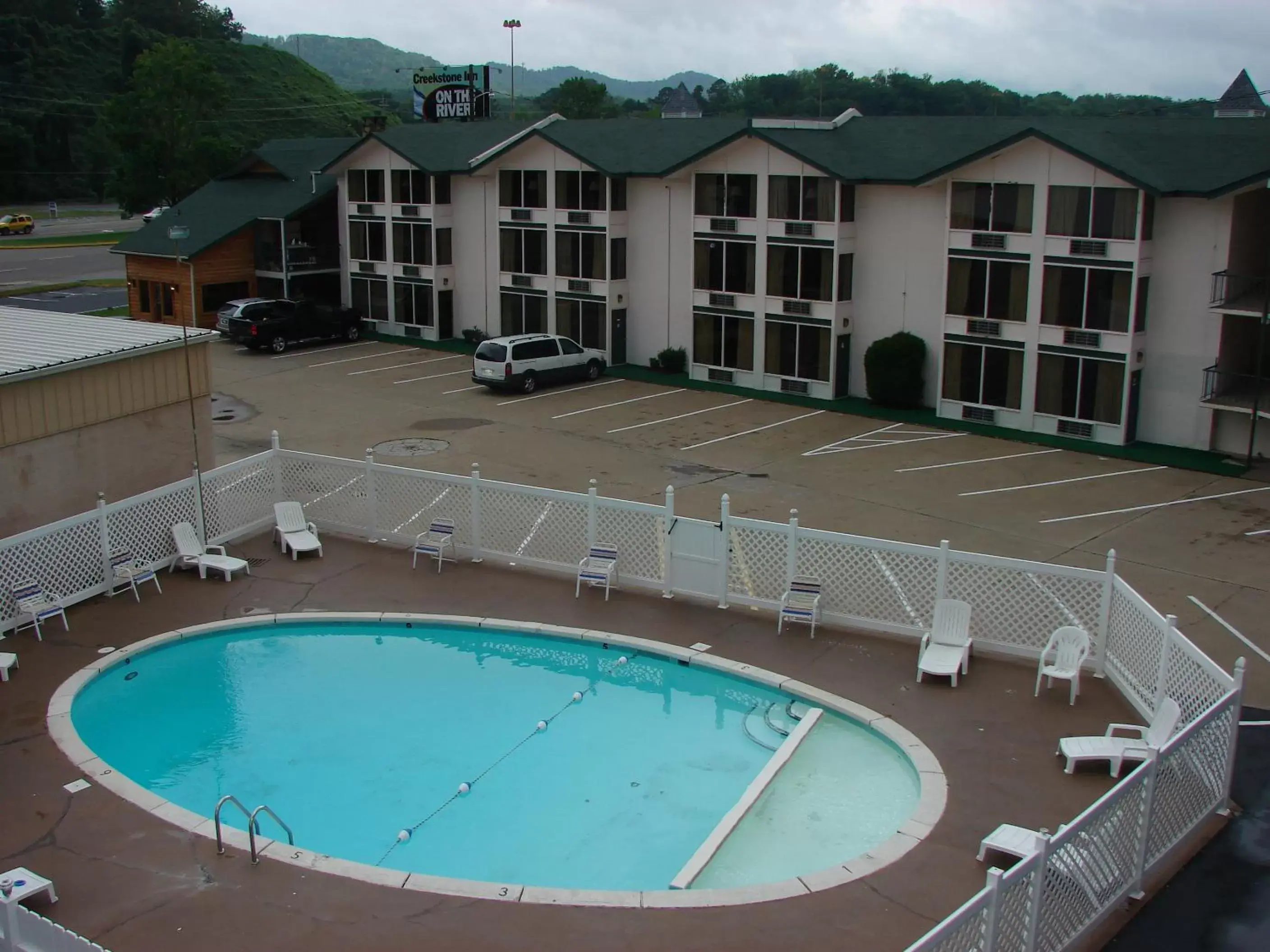 Area and facilities, Pool View in Green Valley Motel