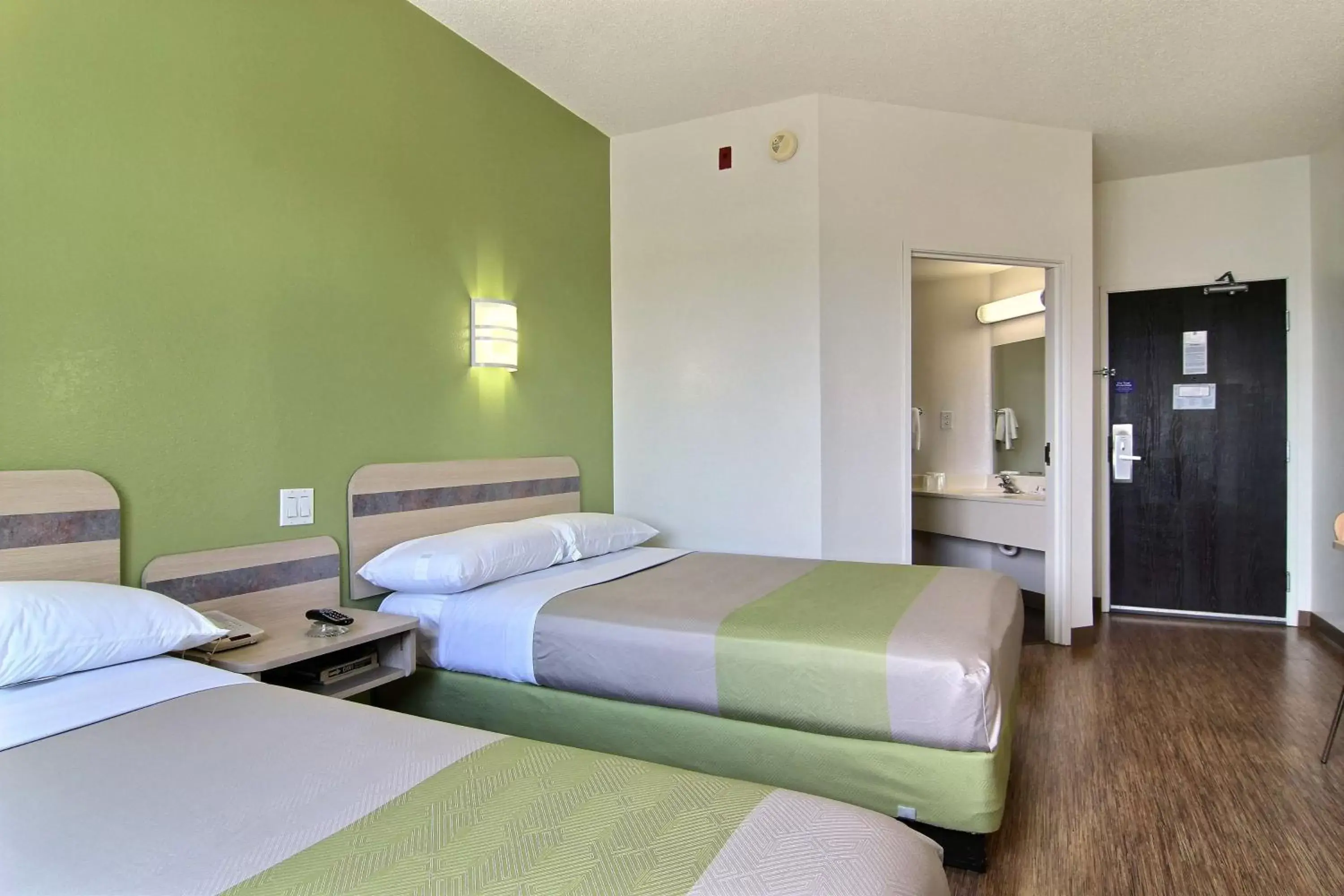 Bedroom, Room Photo in Motel 6-Albuquerque, NM - North