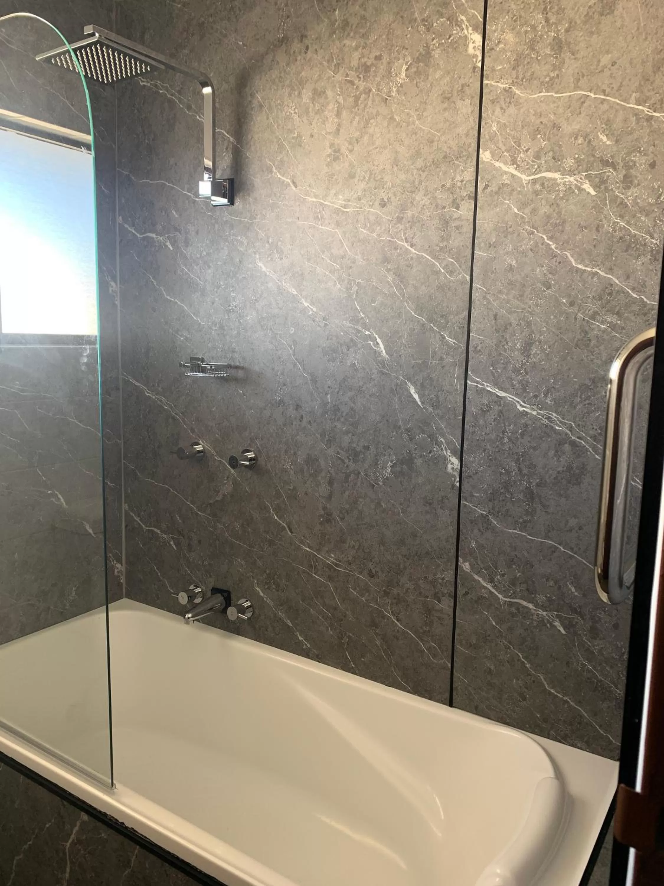 Bathroom in Mariners on the Waterfront