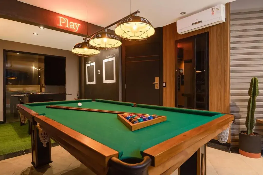 Game Room, Billiards in Royal Ocean Palace Hotel