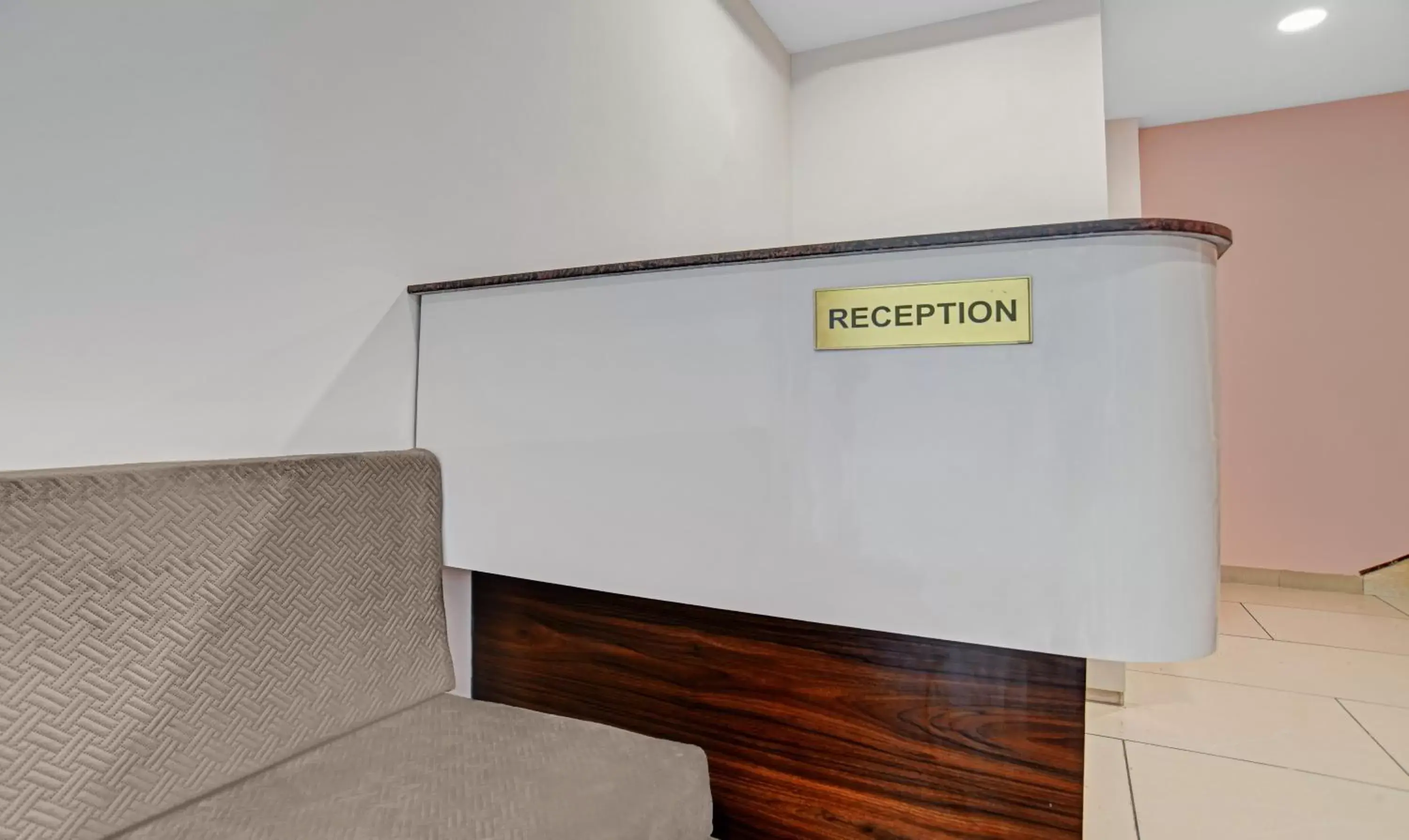 Lobby or reception in Treebo Nirvana Elite Lobby or reception in Treebo Nirvana Elite