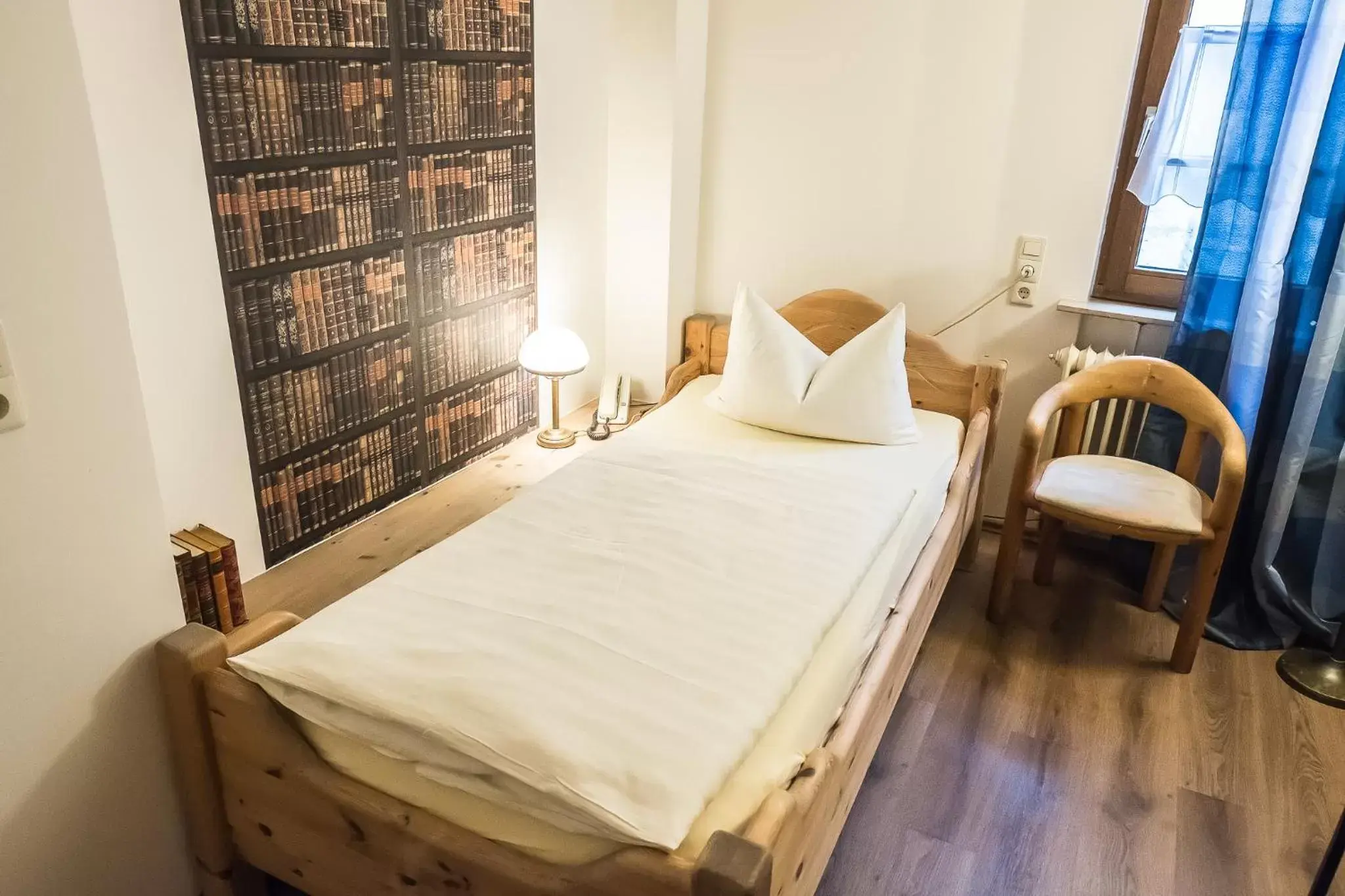 Single Room with Private Bathroom - single occupancy in Marktplatzhotel - Restaurant Tafelspitz Single Room with Private Bathroom - single occupancy in Marktplatzhotel - Restaurant Tafelspitz