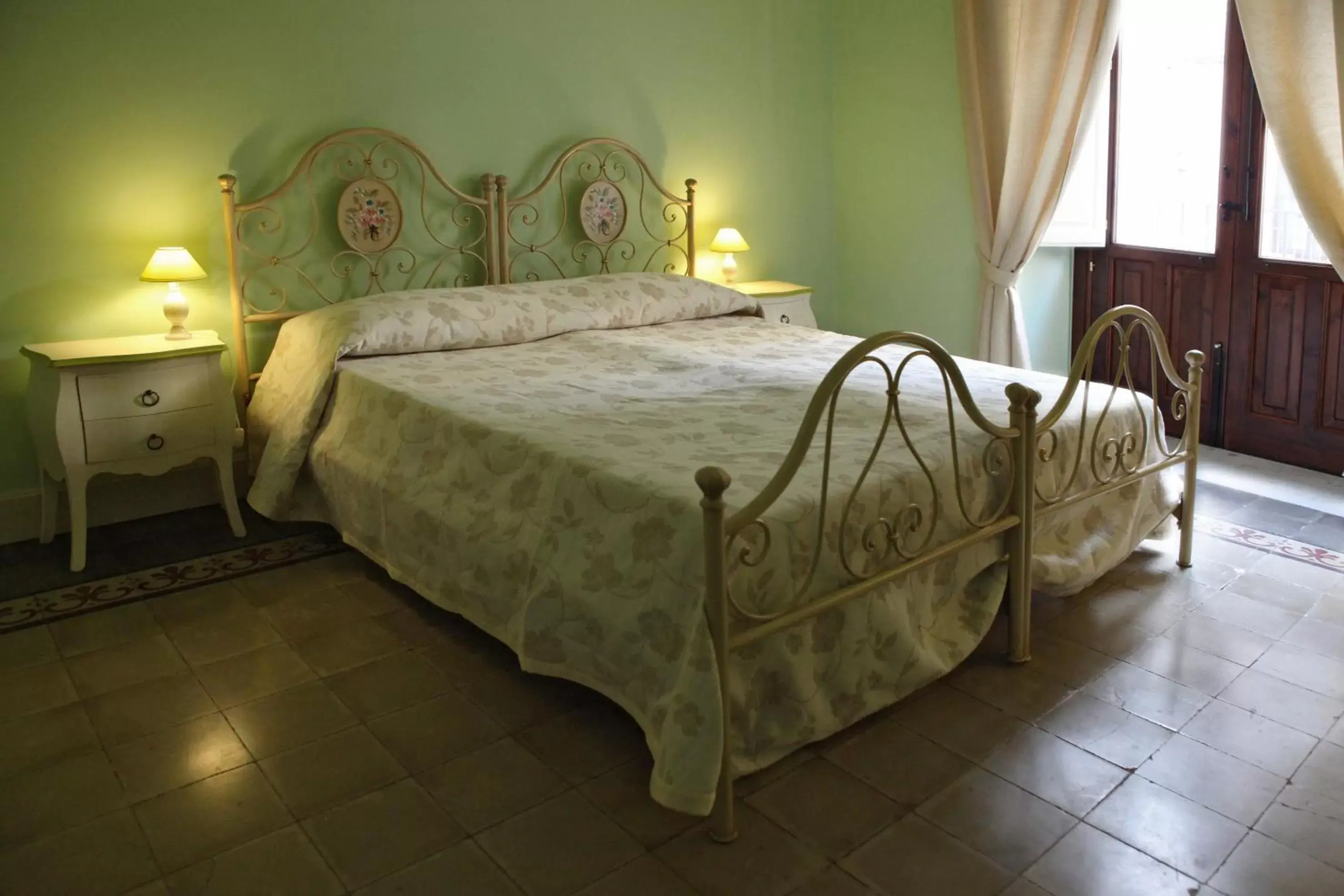 Photo of the whole room, Bed in Al Duomo Inn