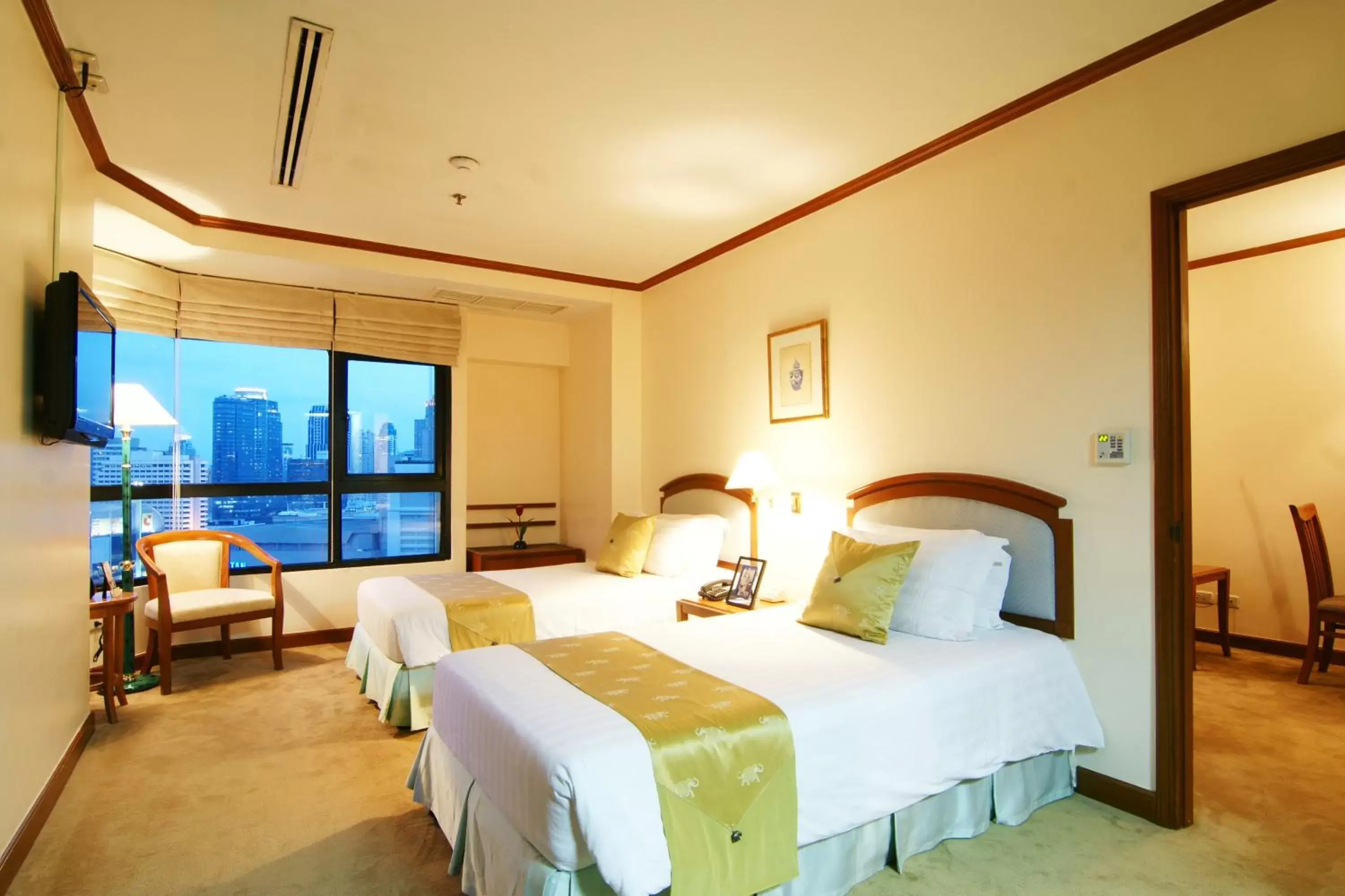 One-Bedroom Junior Suite-Non Smoking in Grand Diamond Suites Hotel