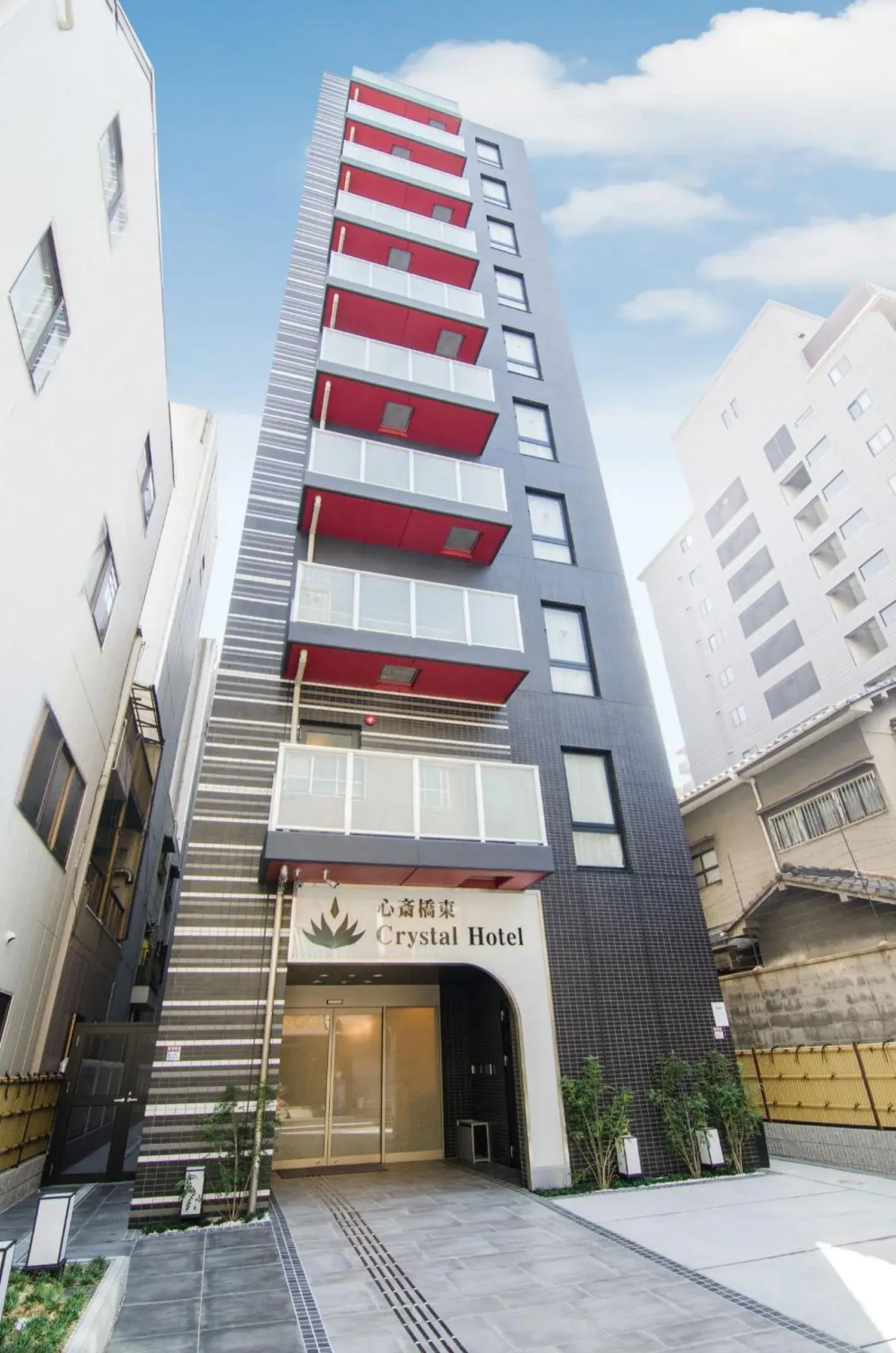 Property Building in Shinsaibashi-Higashi Crystal Hotel