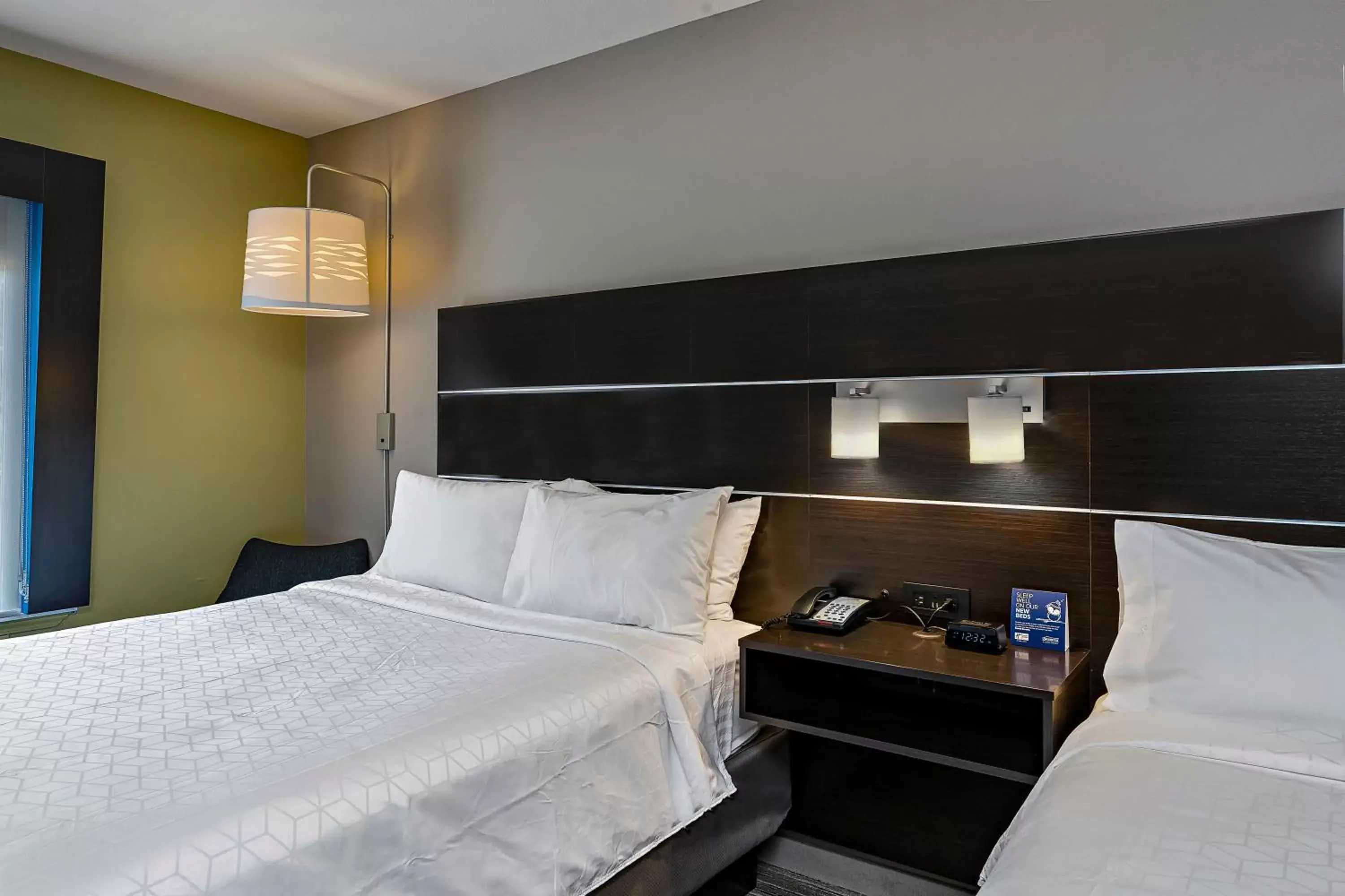 Photo of the whole room, Bed in Holiday Inn Express Hotel & Suites Kilgore North, an IHG Hotel