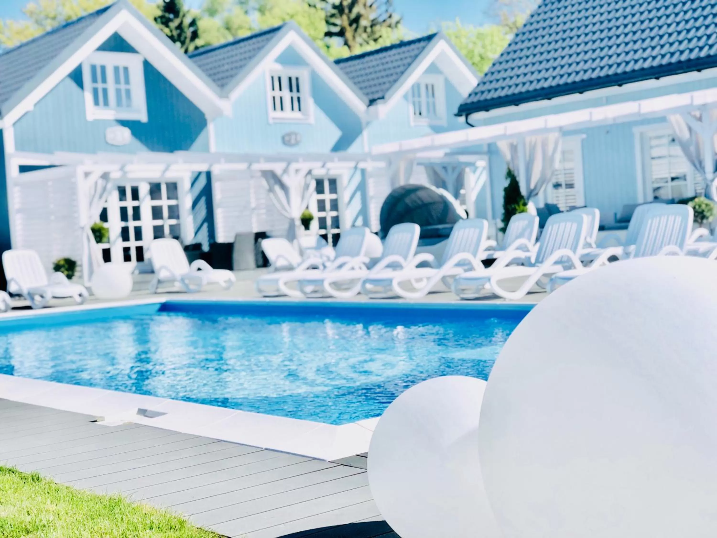 Property building in Baltic Family - domki całoroczne nad morzem basen kidsclub rowery