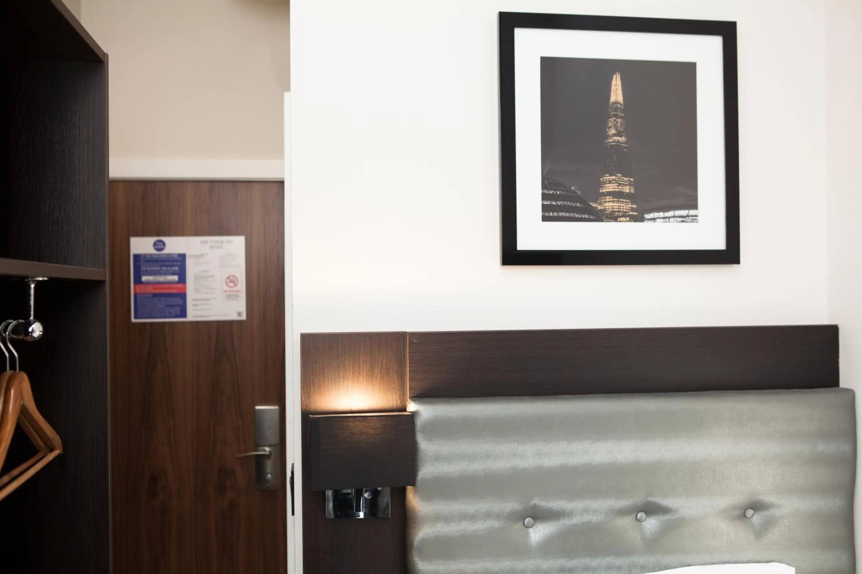 Decorative detail in The Tudor Inn Hotel