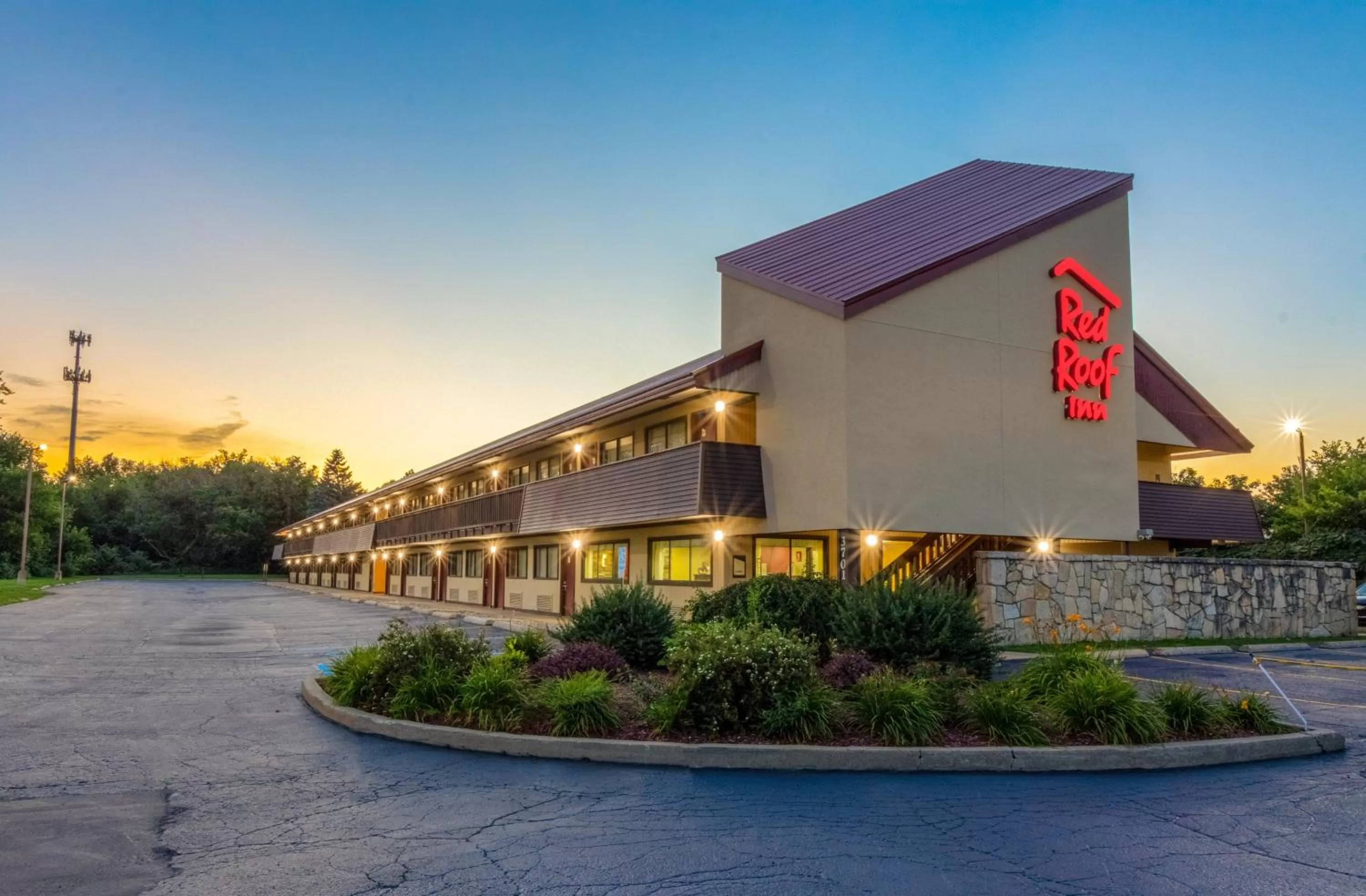 Property building in Red Roof Inn Kalamazoo East – Expo Center