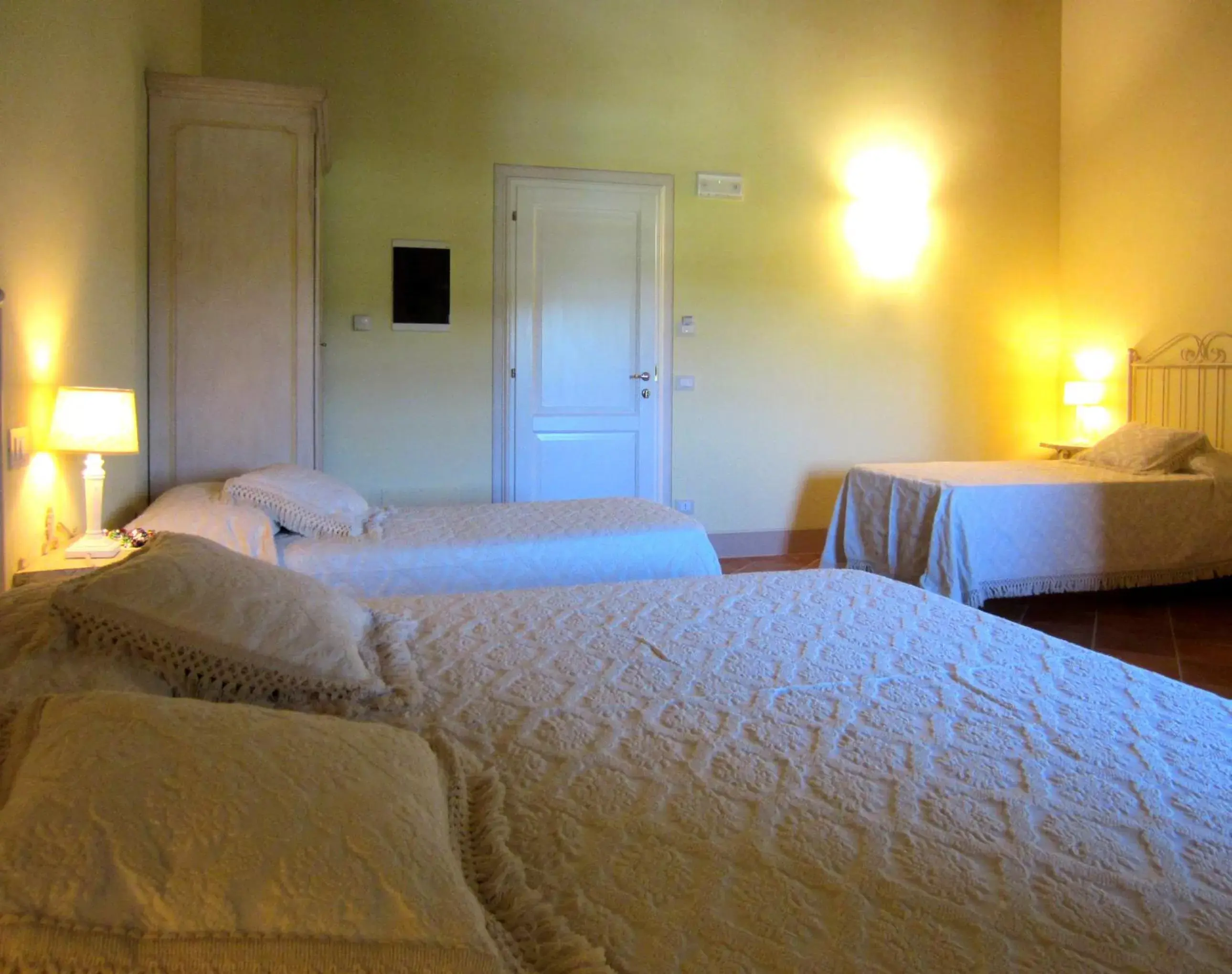 Photo of the whole room, Bed in Le Colombaie Country Resort