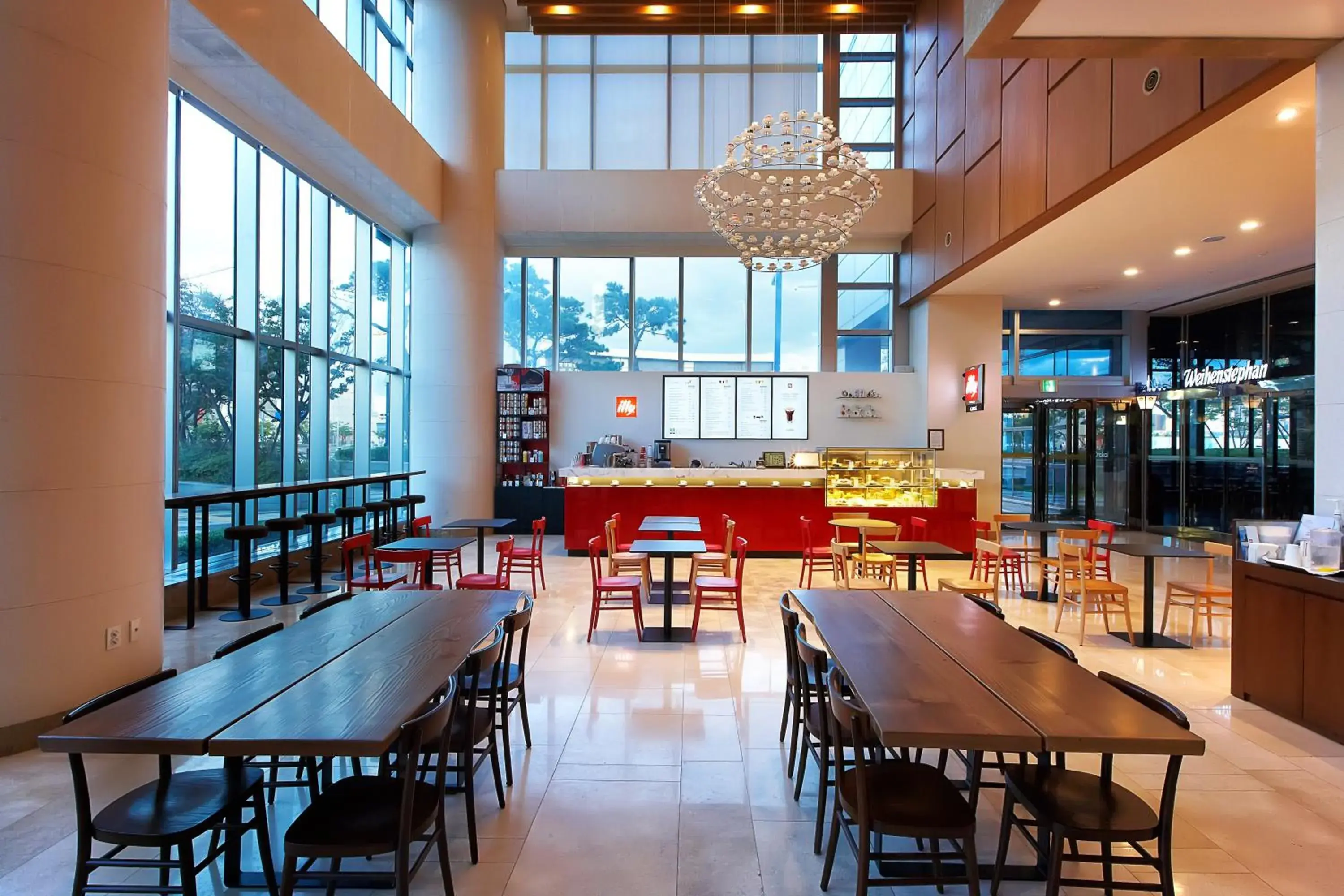 Restaurant/Places to Eat in Orakai Songdo Park Hotel