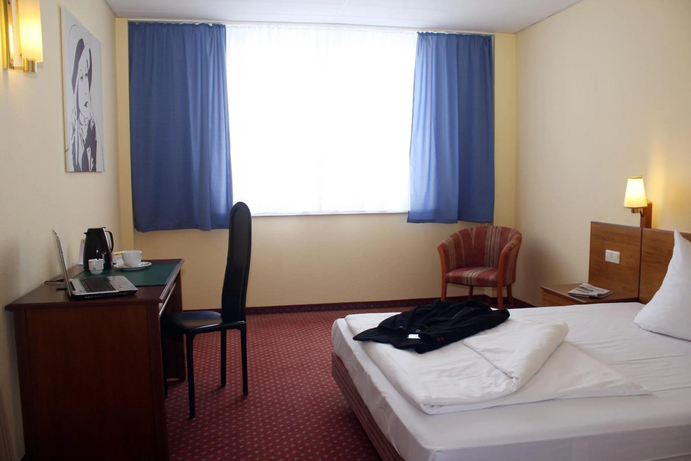 Photo of the whole room, Bed in Quick Hotel Dresden West