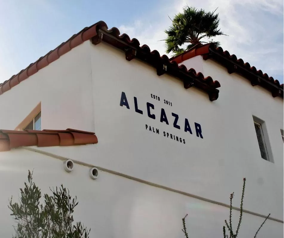 Property building in Alcazar Palm Springs