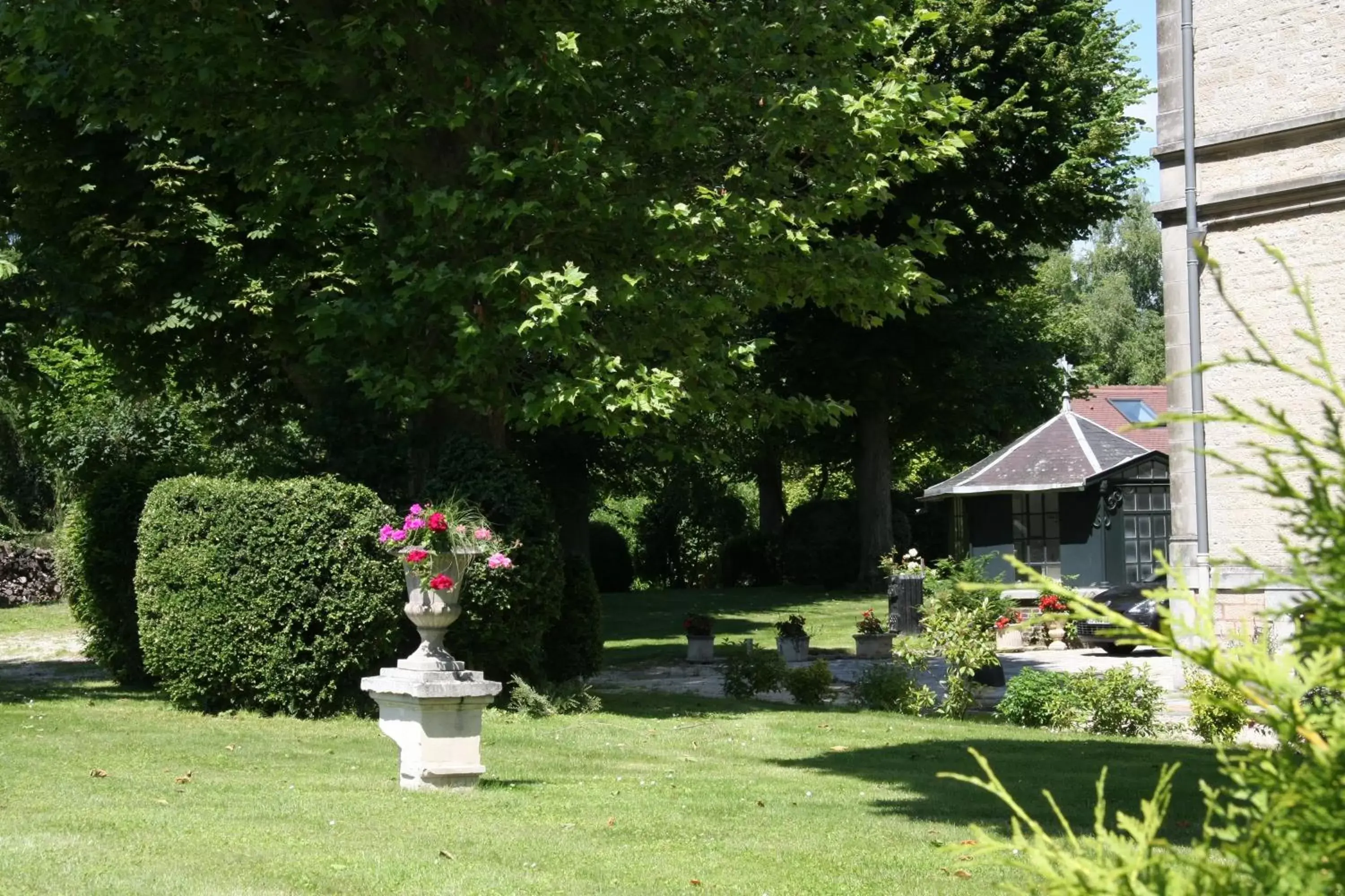 Day, Garden in Villa Primerose