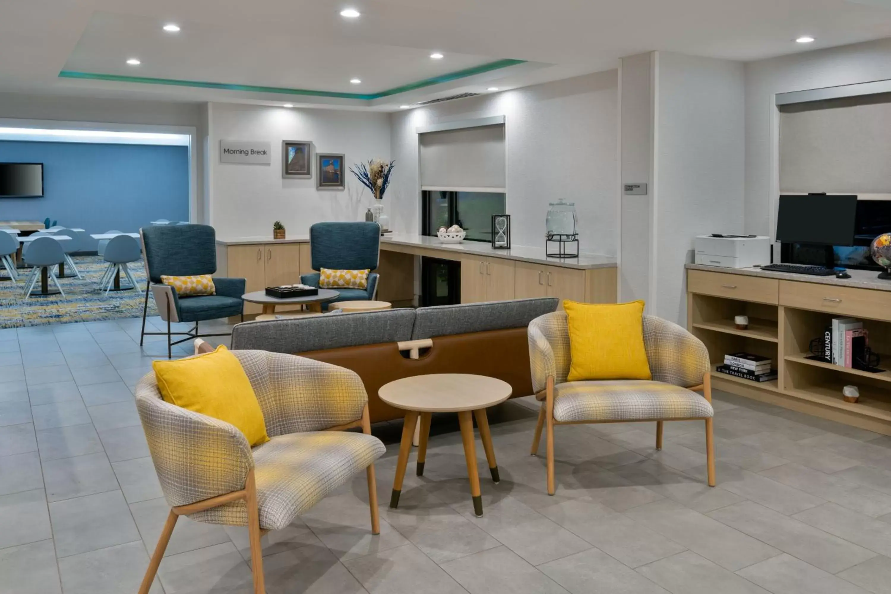 Lobby or reception, Seating Area in TownePlace Suites Buffalo Airport