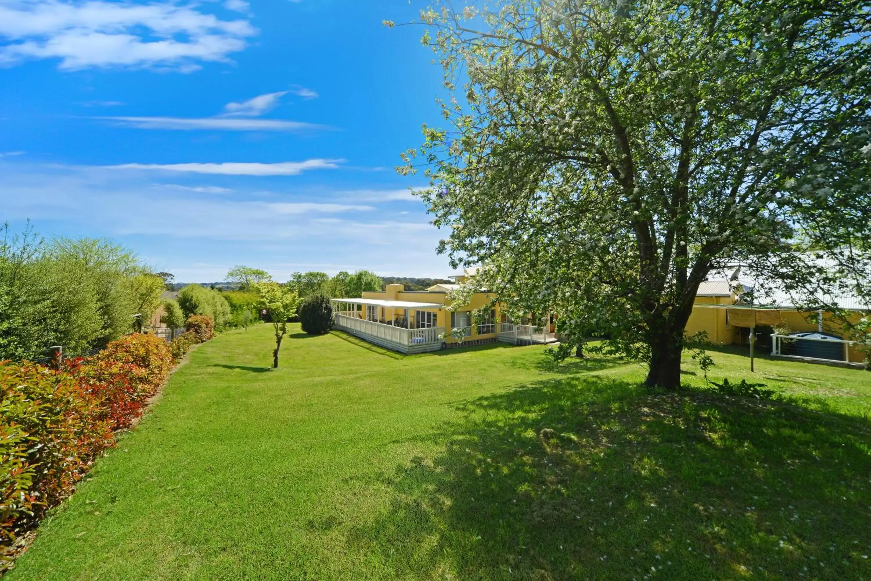 Garden in Bundanoon Lodge