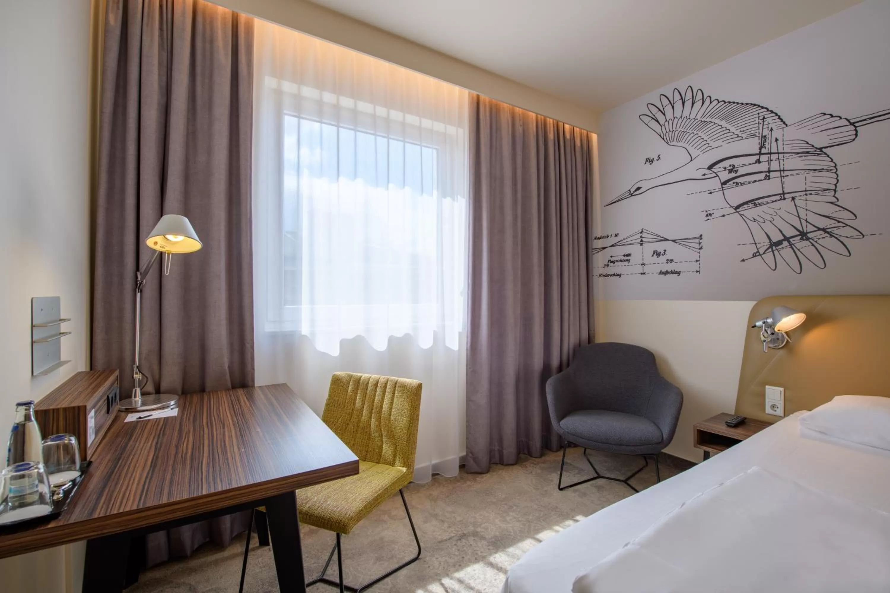 Staff, Bed in Mercure Hotel Berlin City