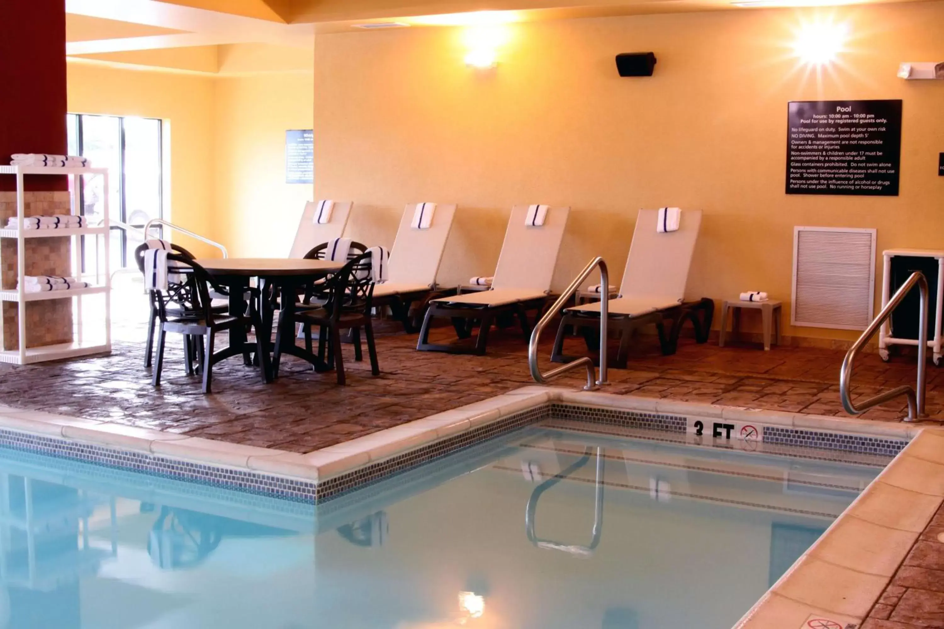 Pool view, Swimming Pool in Hampton Inn & Suites Paducah