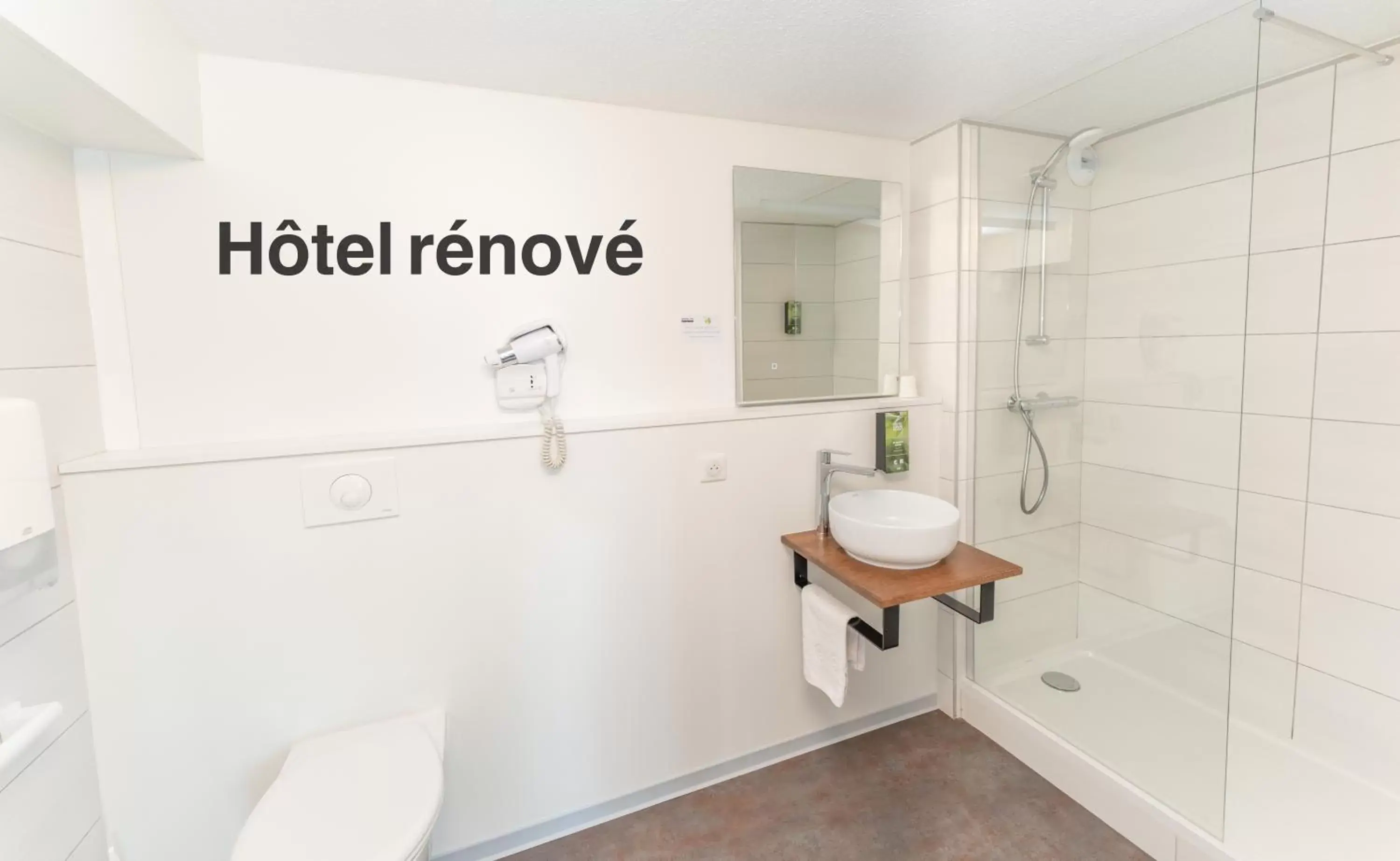 Bathroom in Hotel Inn Design La Rochelle