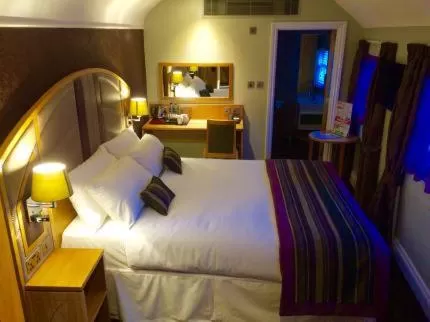 Bed in The Golden Lion Wetherspoon