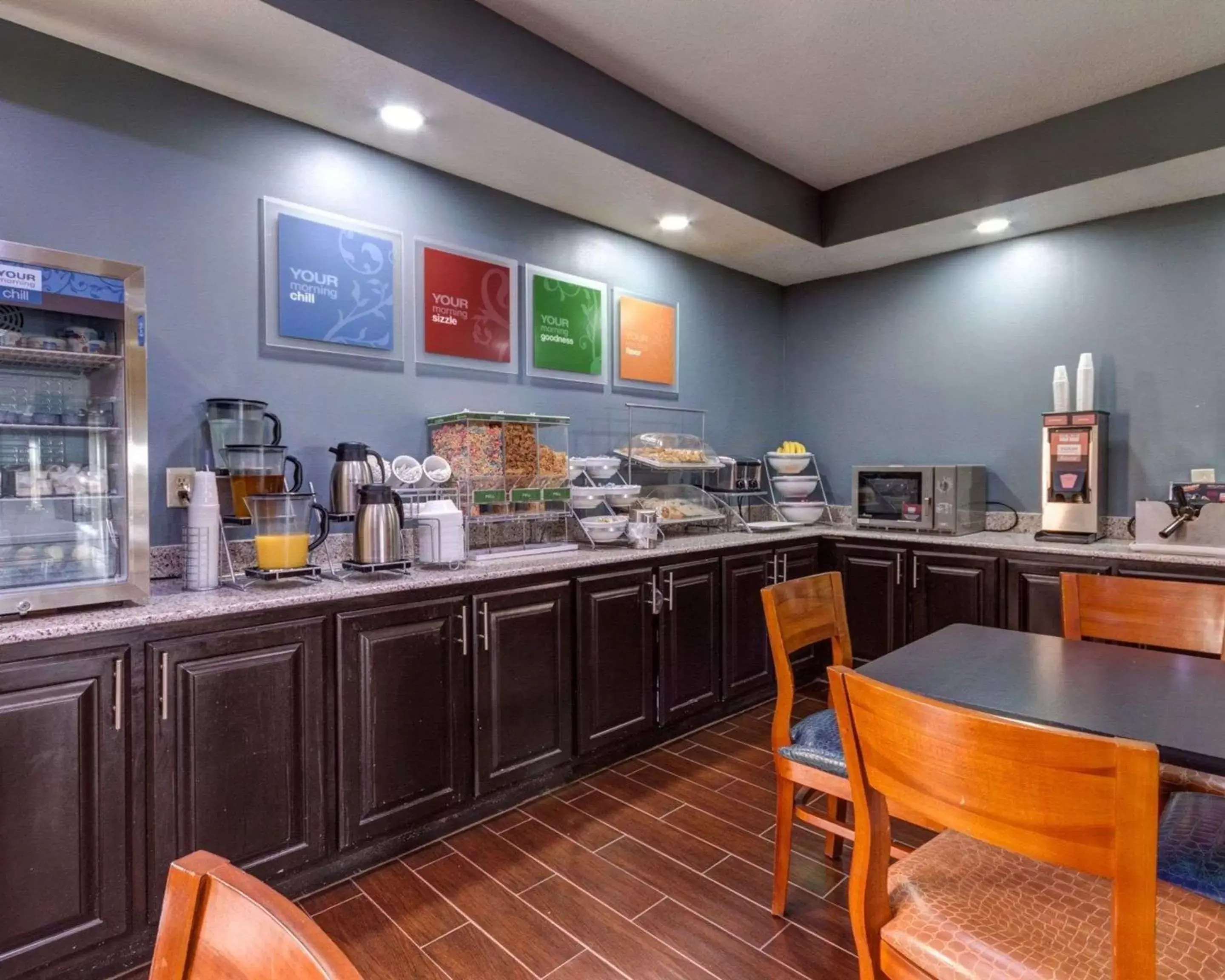 Restaurant/places to eat in Comfort Suites Lake Ray Hubbard Restaurant/places to eat in Comfort Suites Lake Ray Hubbard