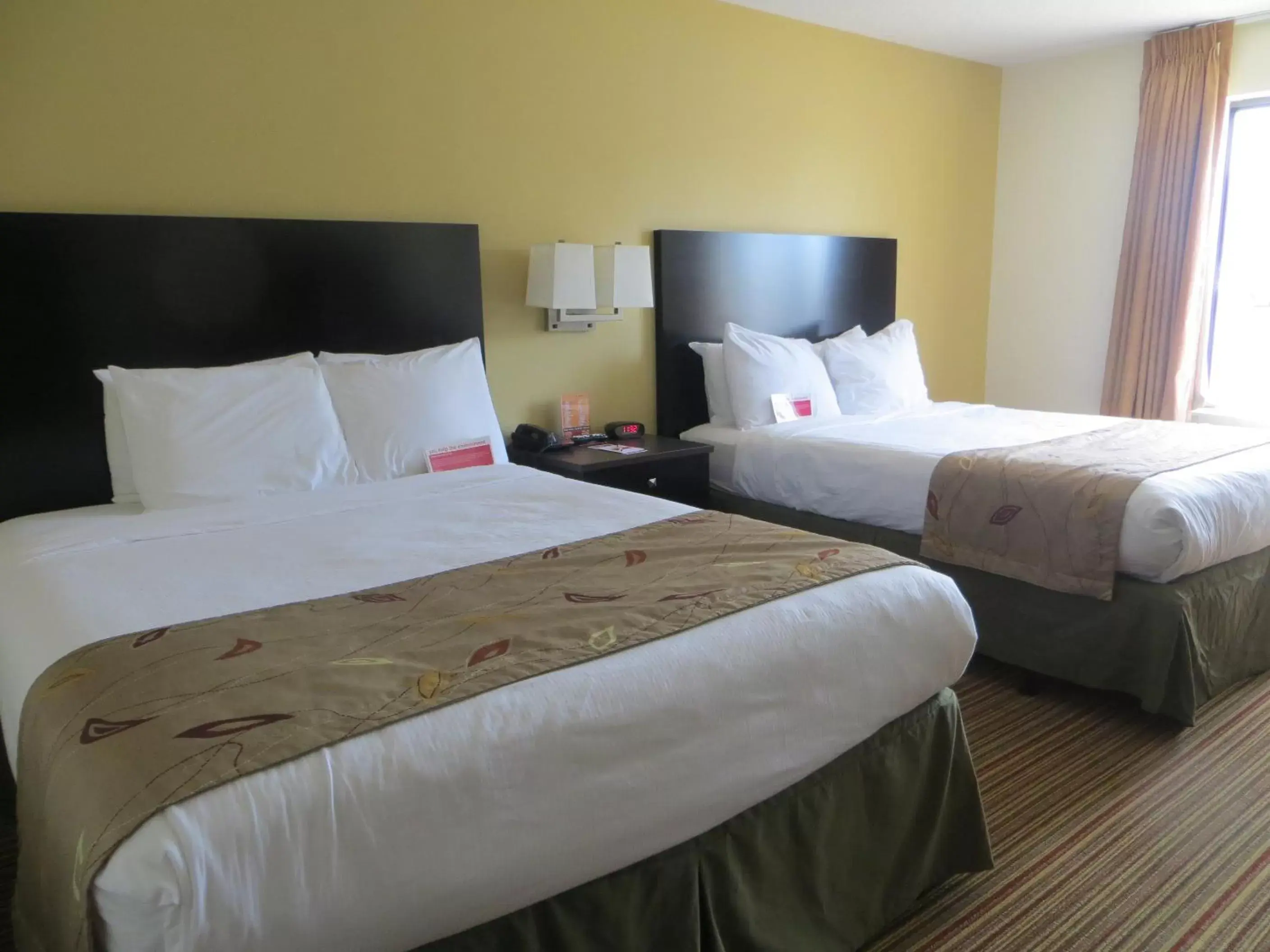 One-Bedroom Suite - Non-Smoking in Ramada by Wyndham Wisconsin Dells