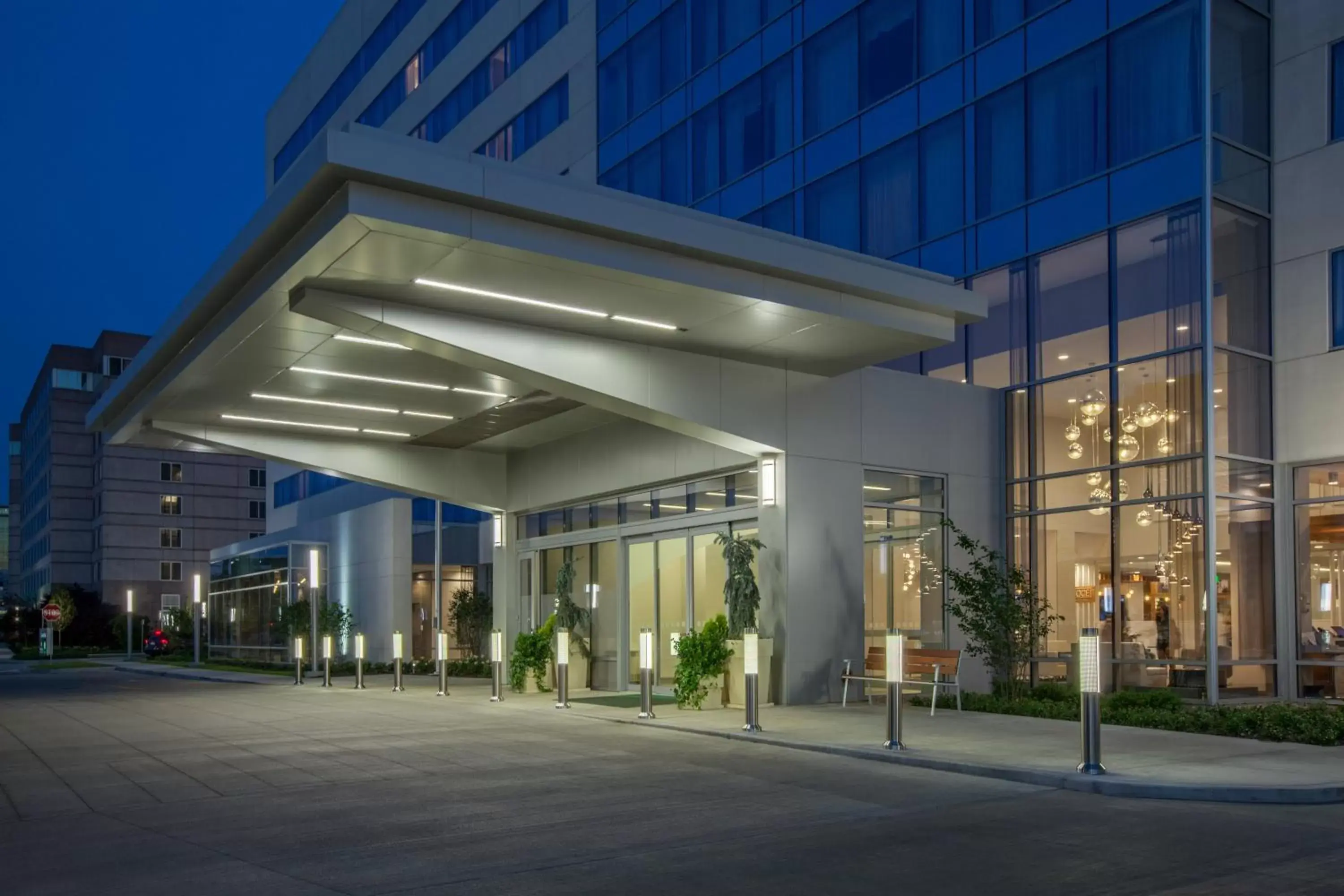 Property Building in Holiday Inn Cleveland Clinic, an IHG Hotel