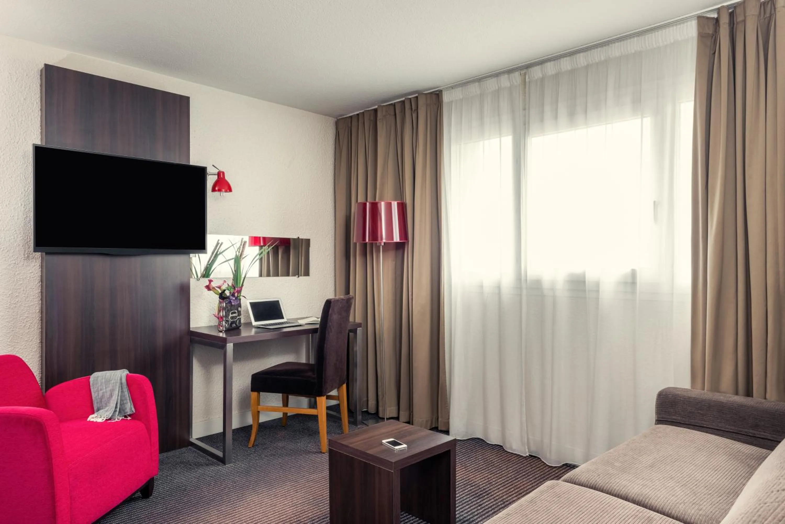 TV and multimedia in Mercure Paris Porte d'Orleans