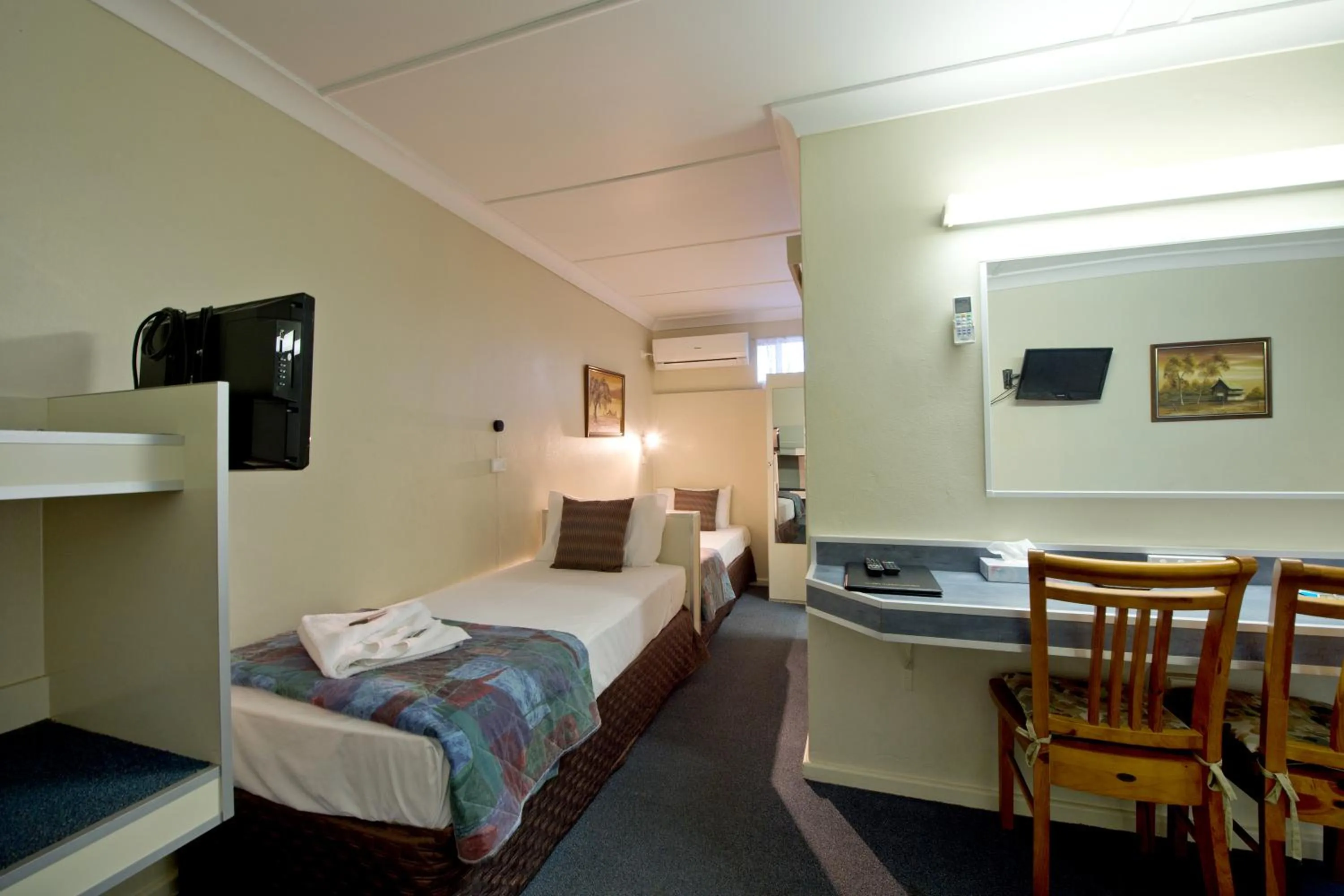 Bed in Mineral Sands Motel