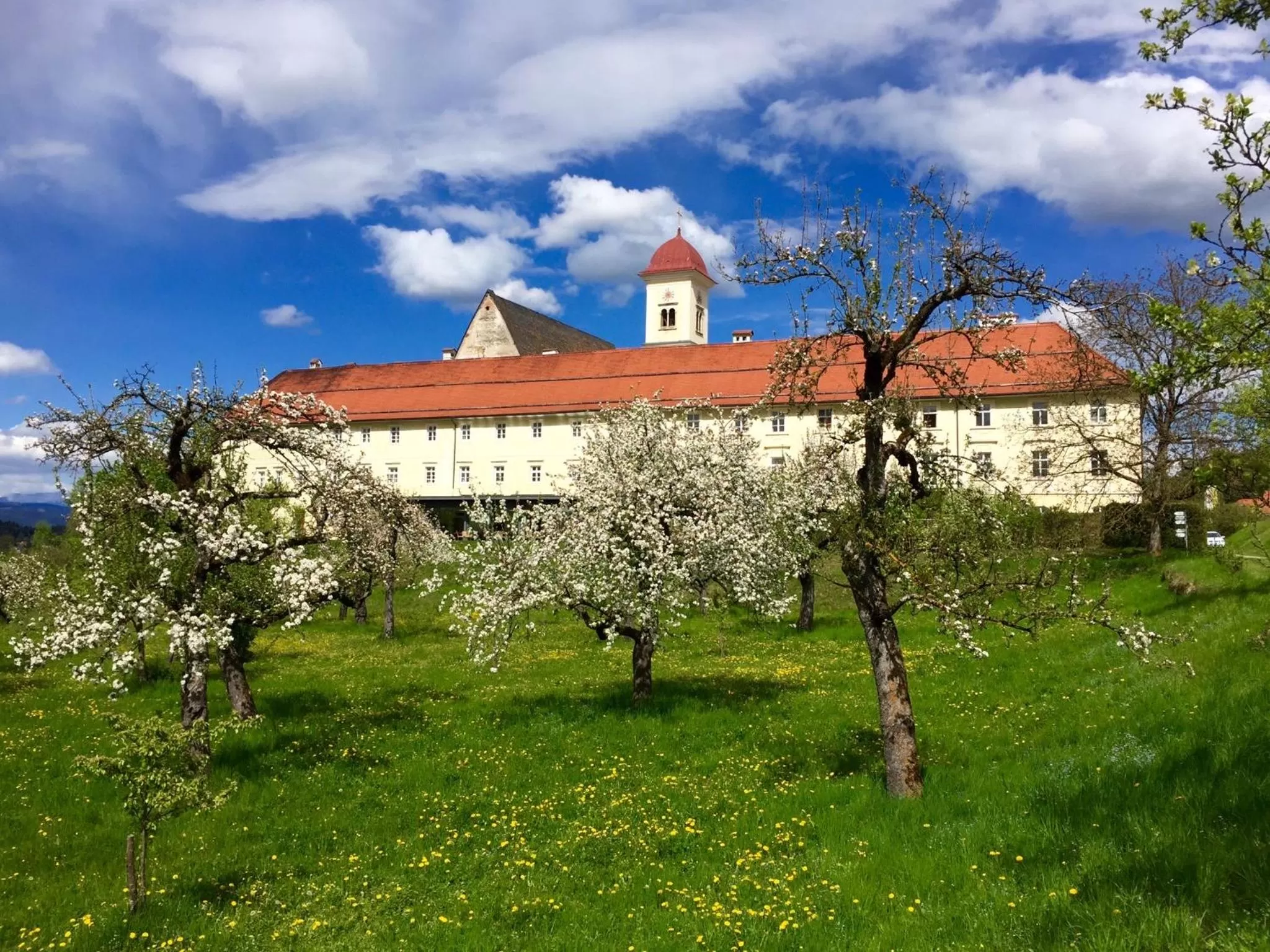 Property building in Stift St. Georgen am Längsee