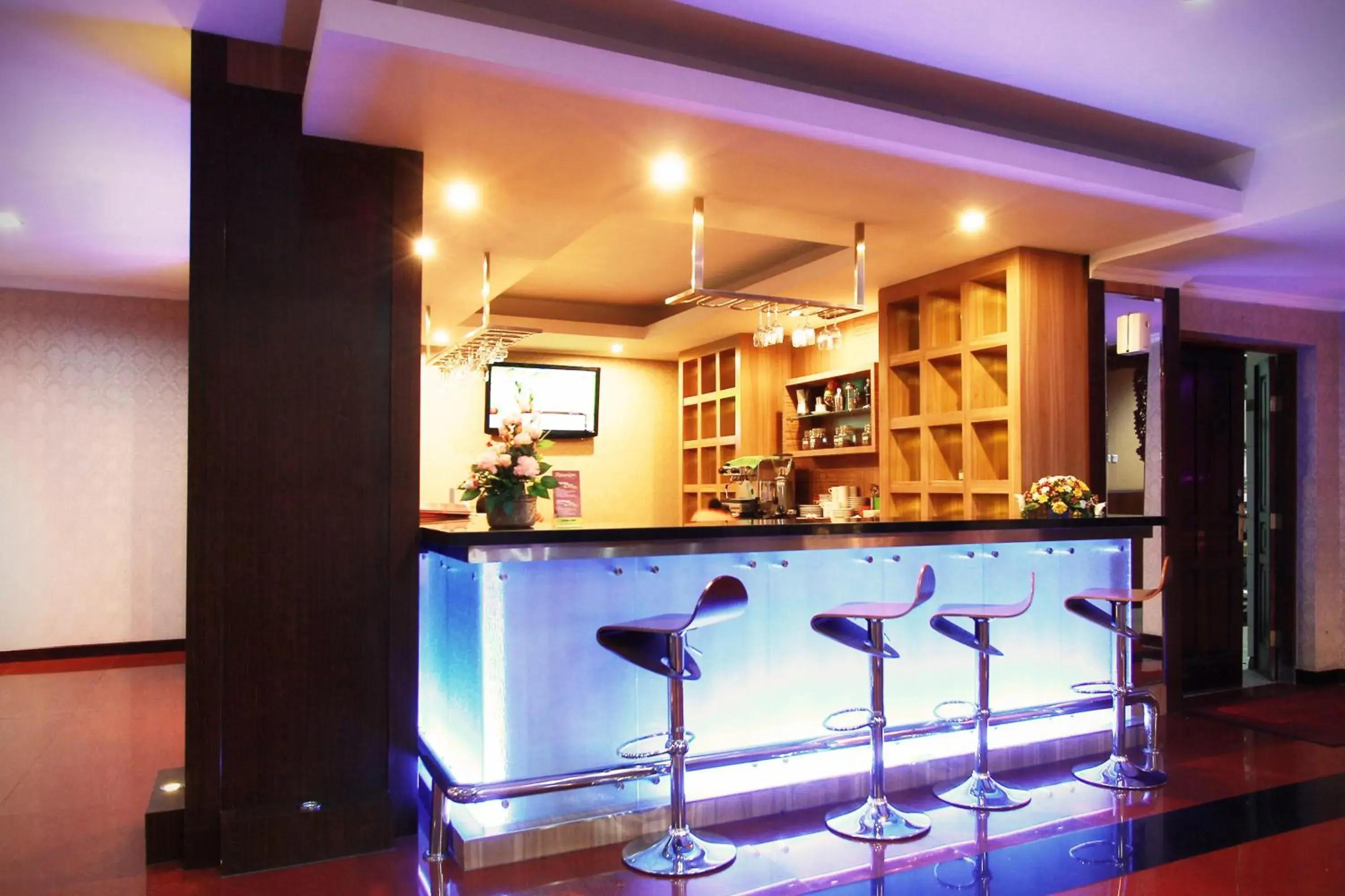 Lounge or bar in Pandanaran Hotel