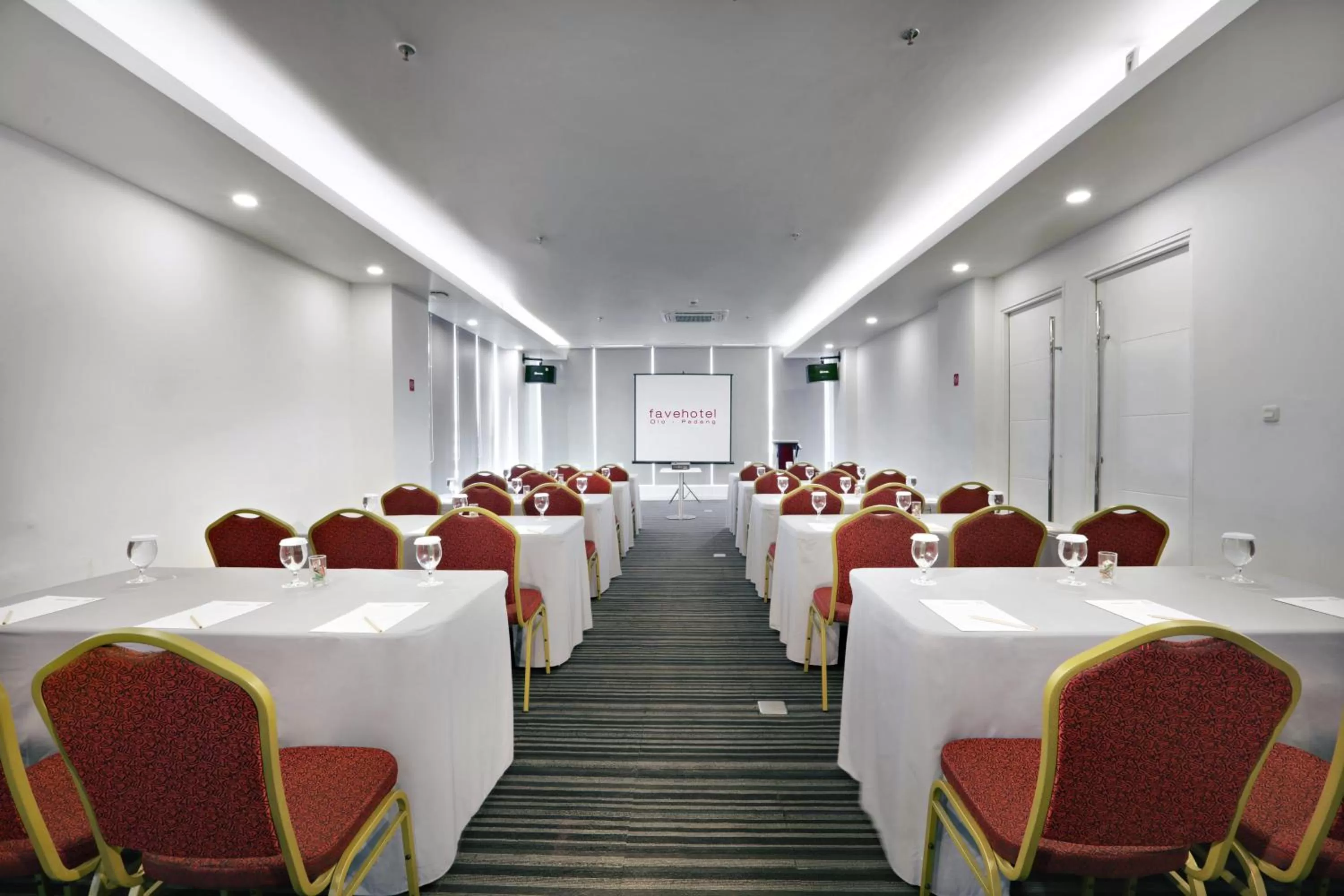Banquet/Function facilities in favehotel Olo Padang
