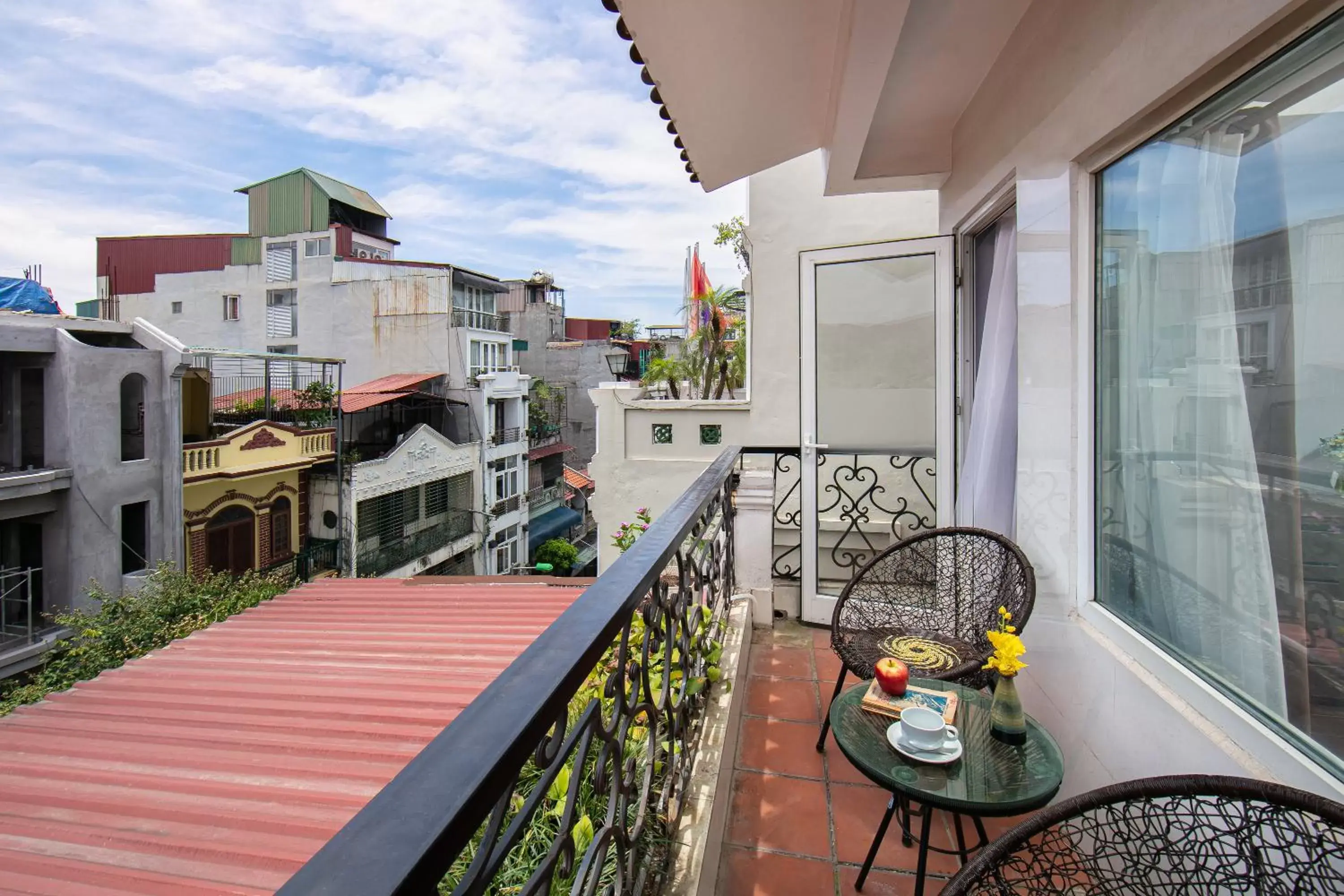 Balcony/Terrace in Hanoi Diamond King Hotel & Travel