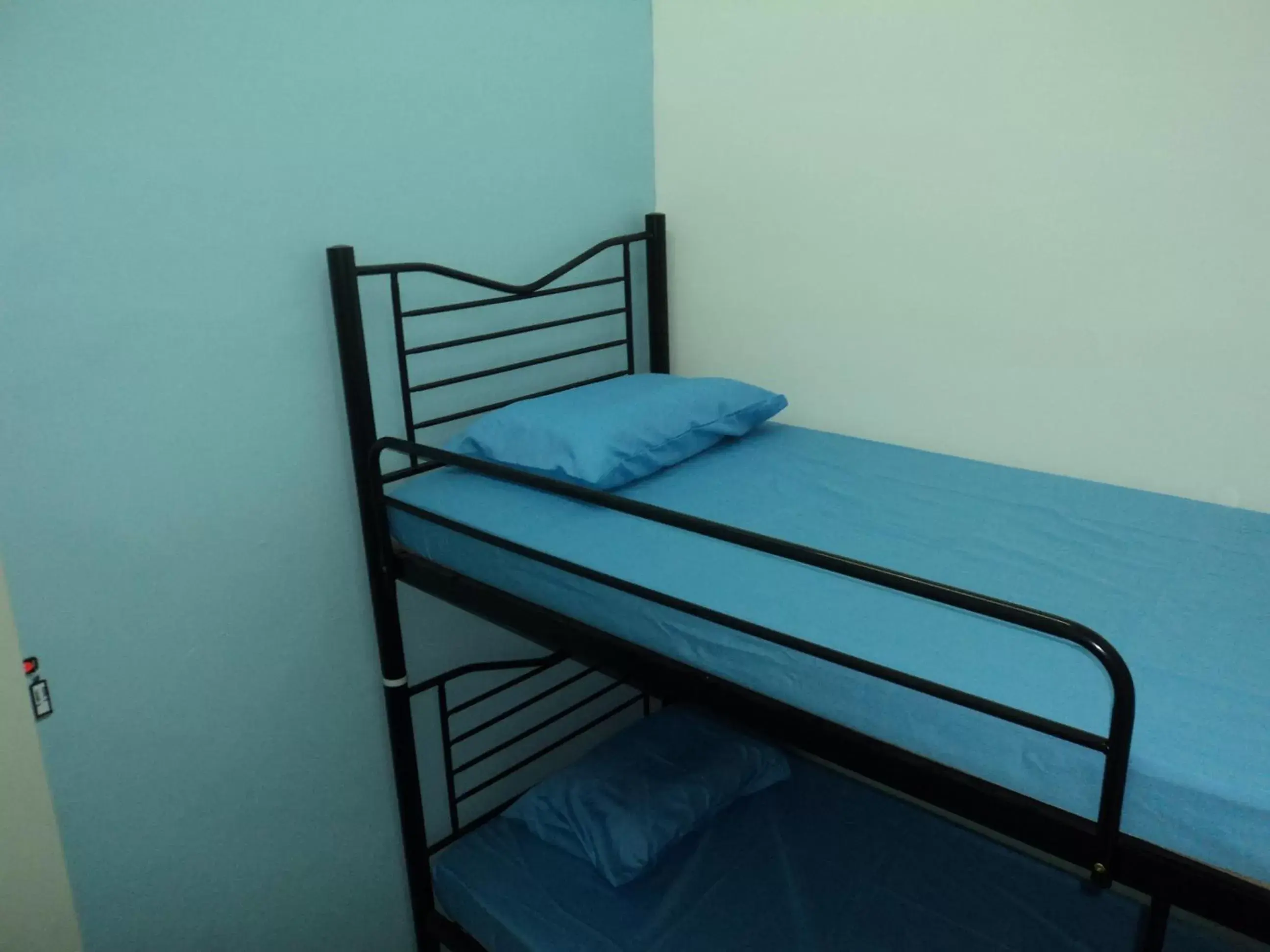 Standard Single Room - single occupancy in SPOT ON 89872 Kuantan Backpackers