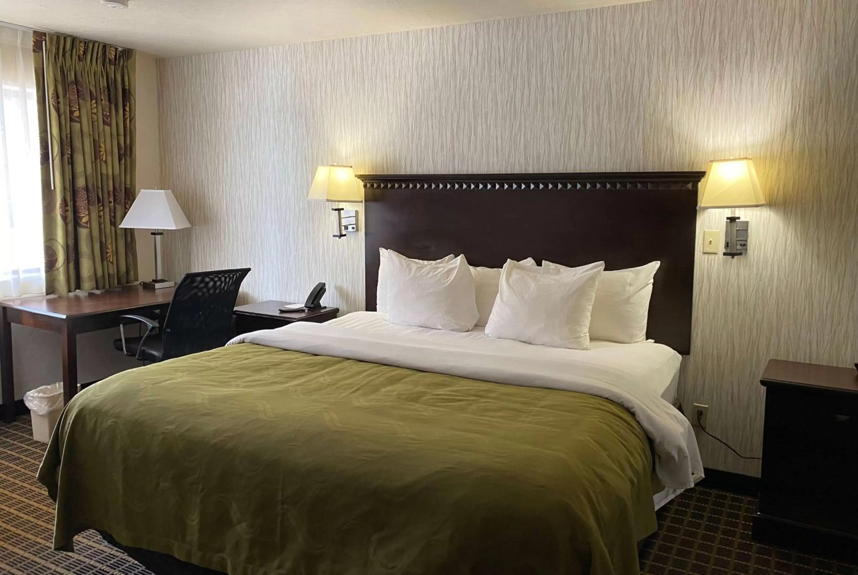 Photo of the whole room, Bed in Wingate by Wyndham Gunnison Near Western Colorado University