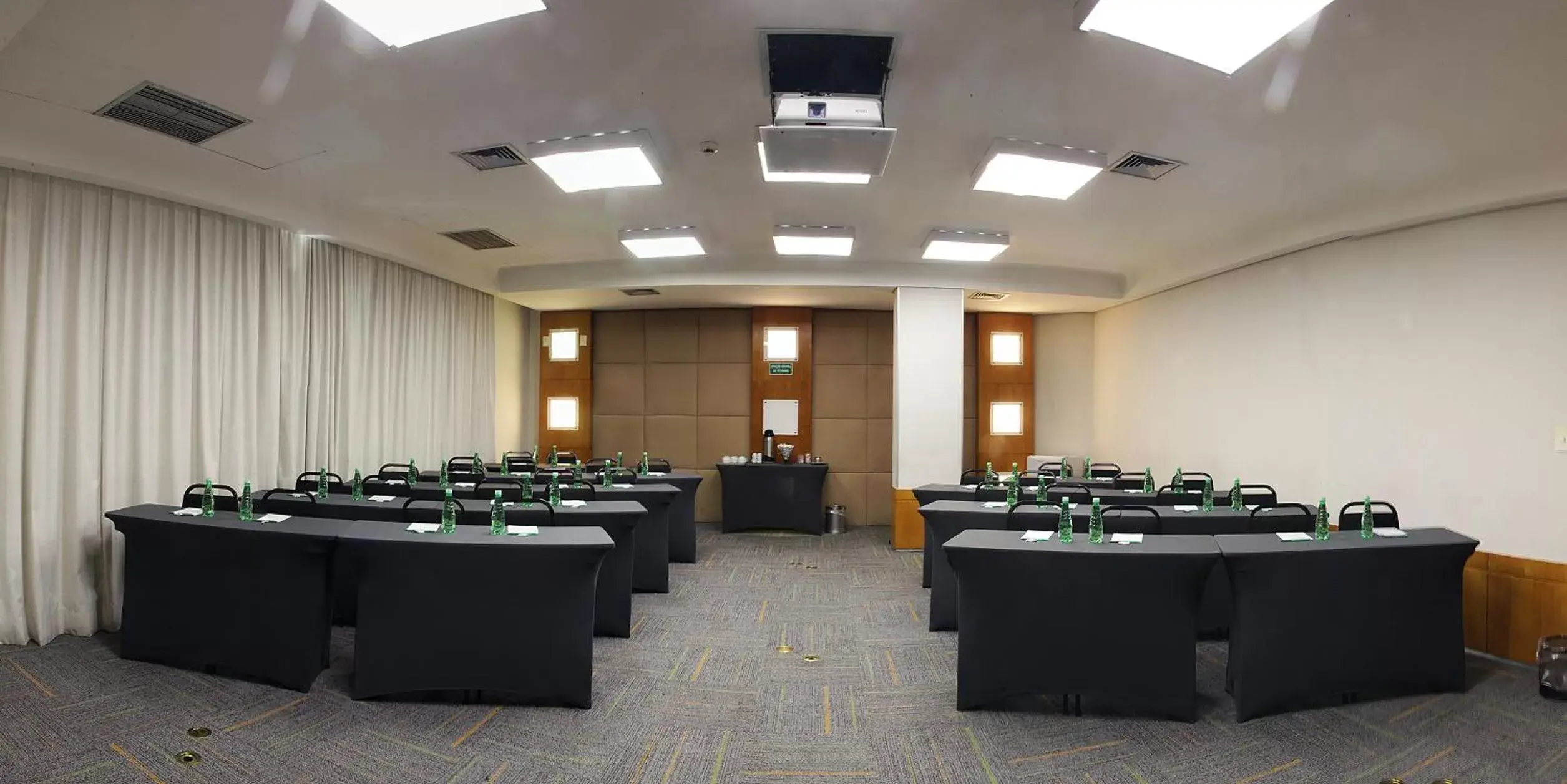 Meeting/conference room in Bourbon Belo Horizonte Savassi