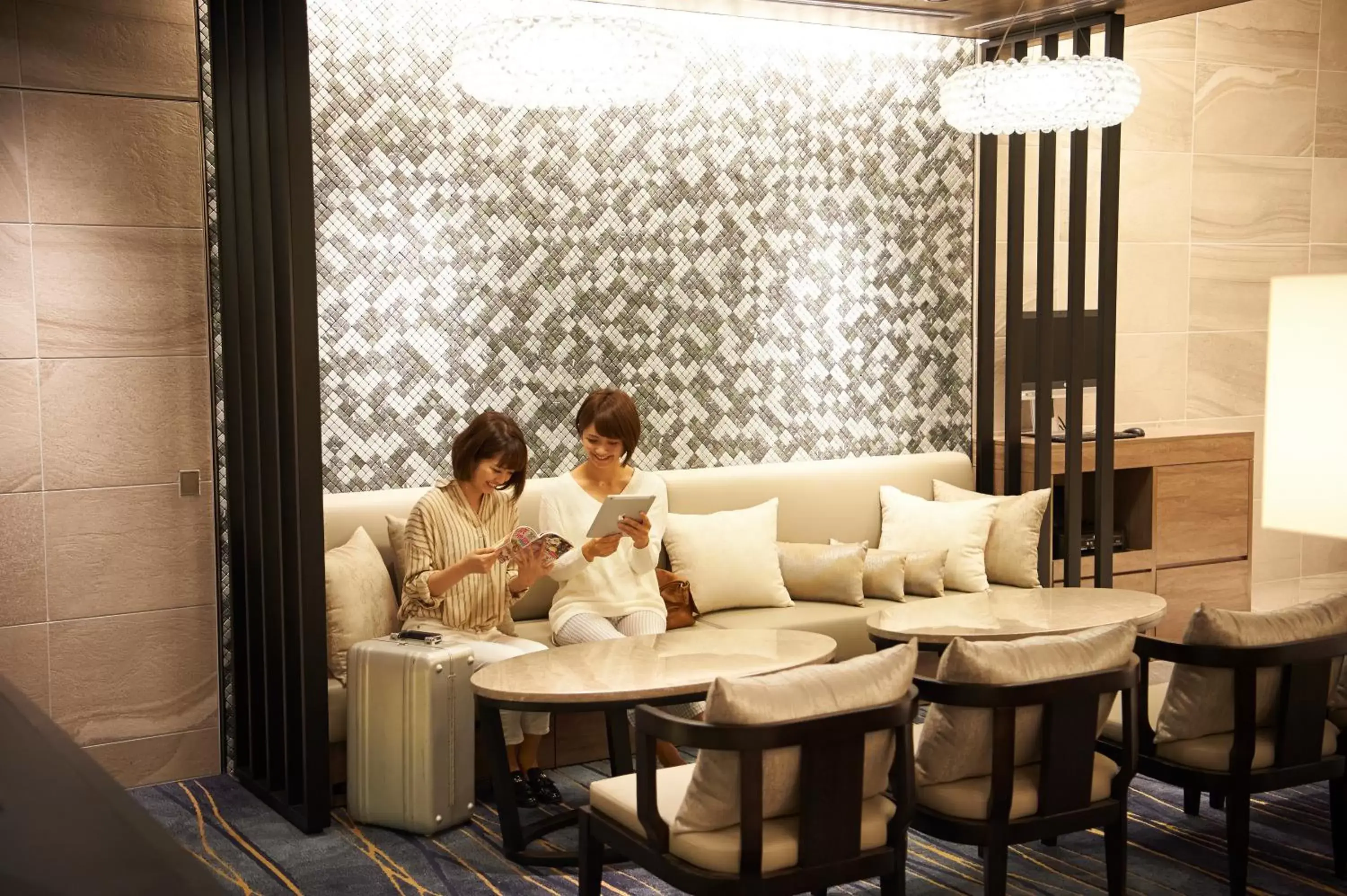 Lobby or reception, Lounge/Bar in Sotetsu Fresa Inn Ginza-Nanachome