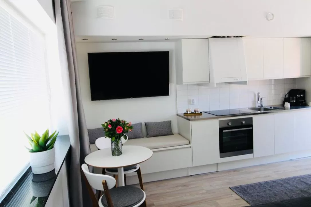 Kitchen or kitchenette in Easy Livin' Apartment Hotel