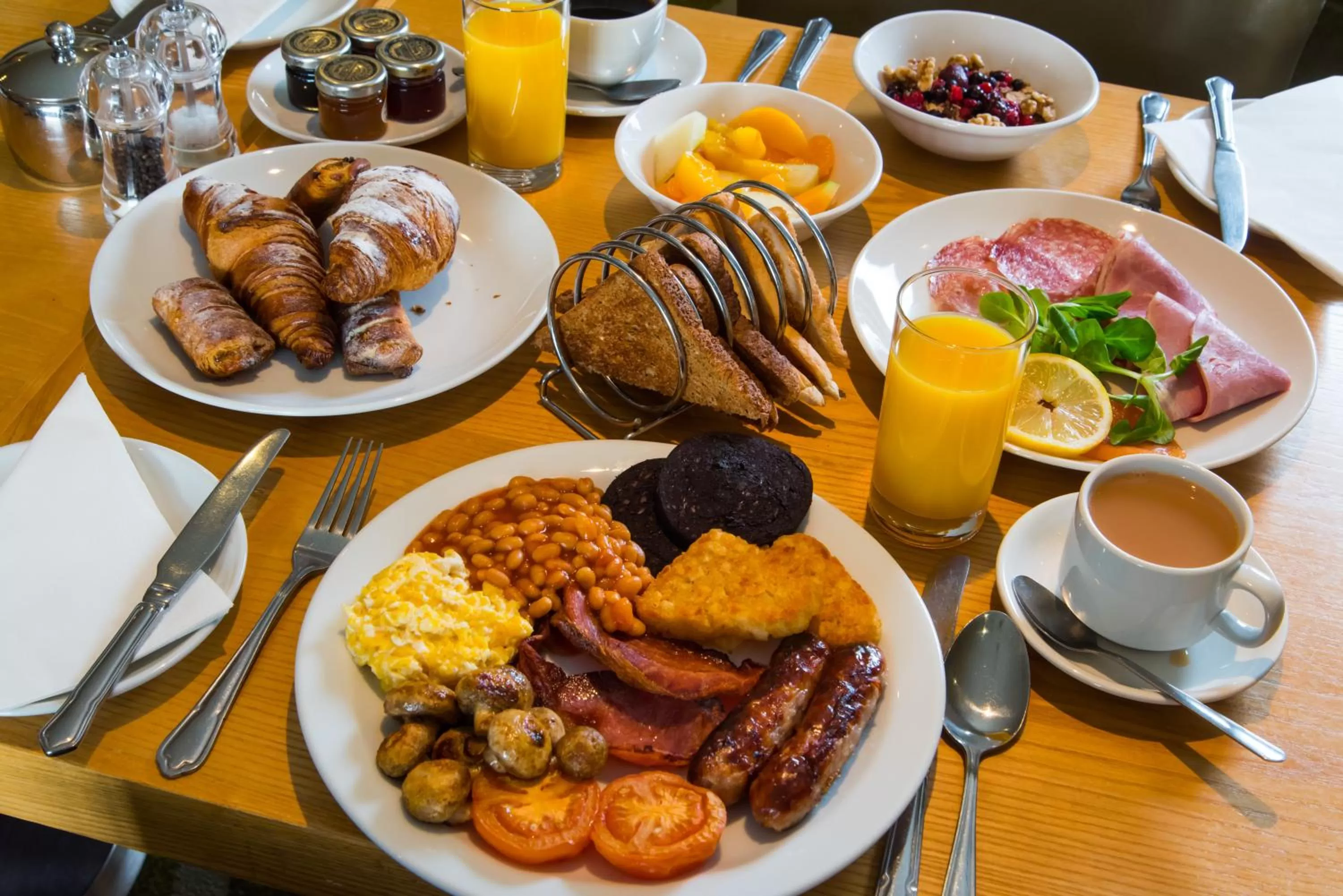 Restaurant/places to eat in Mercure Newbury West Grange Hotel