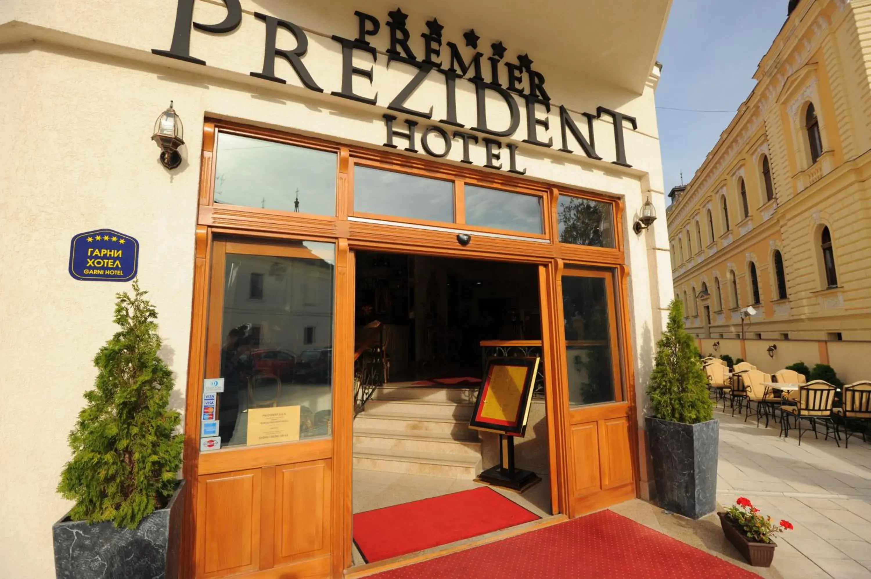 Facade/entrance in Premier Prezident Garni Hotel and Spa