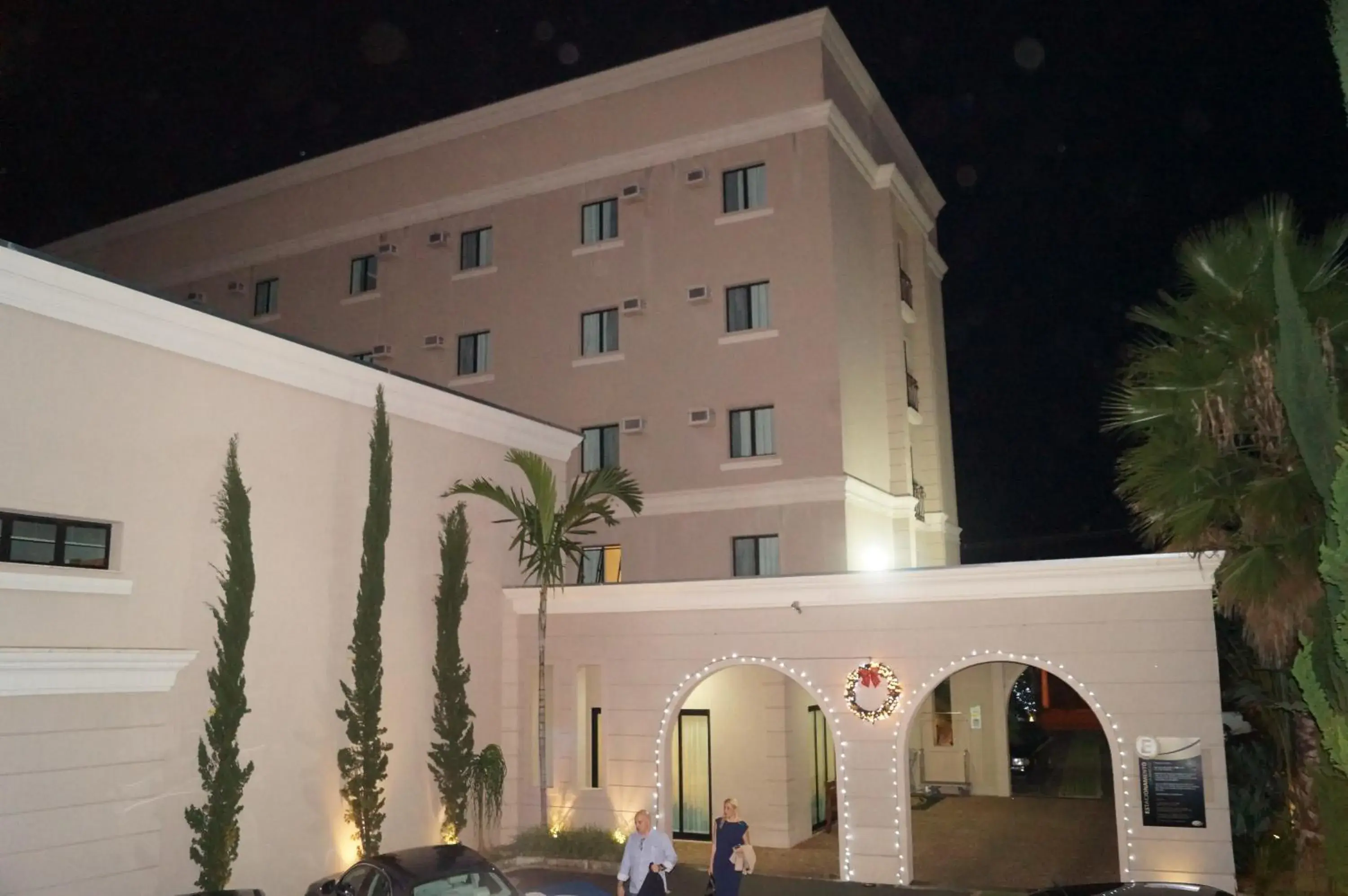 Facade/entrance, Property Building in Class Hotel Alfenas
