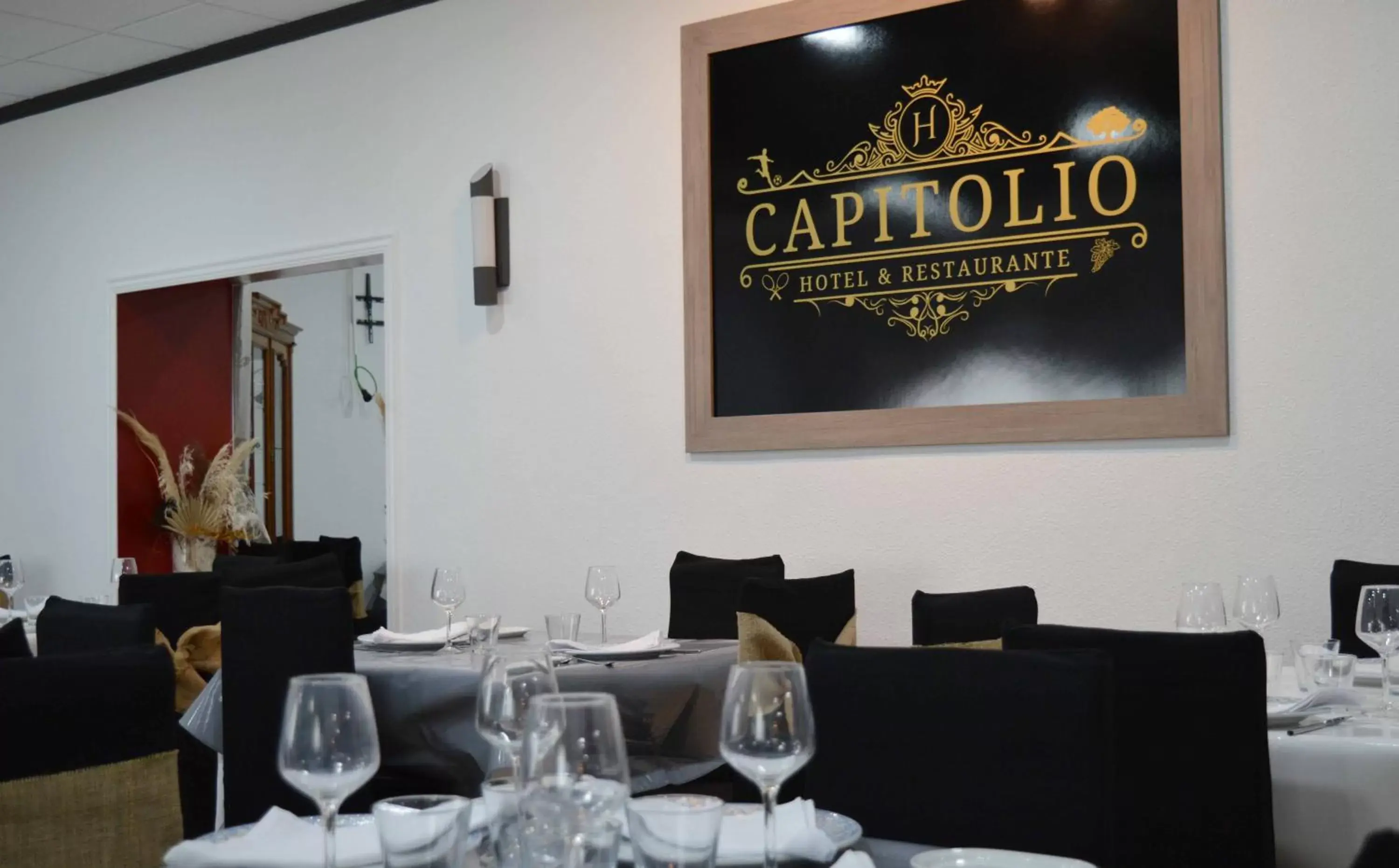 Restaurant/Places to Eat in Hotel Capitolio