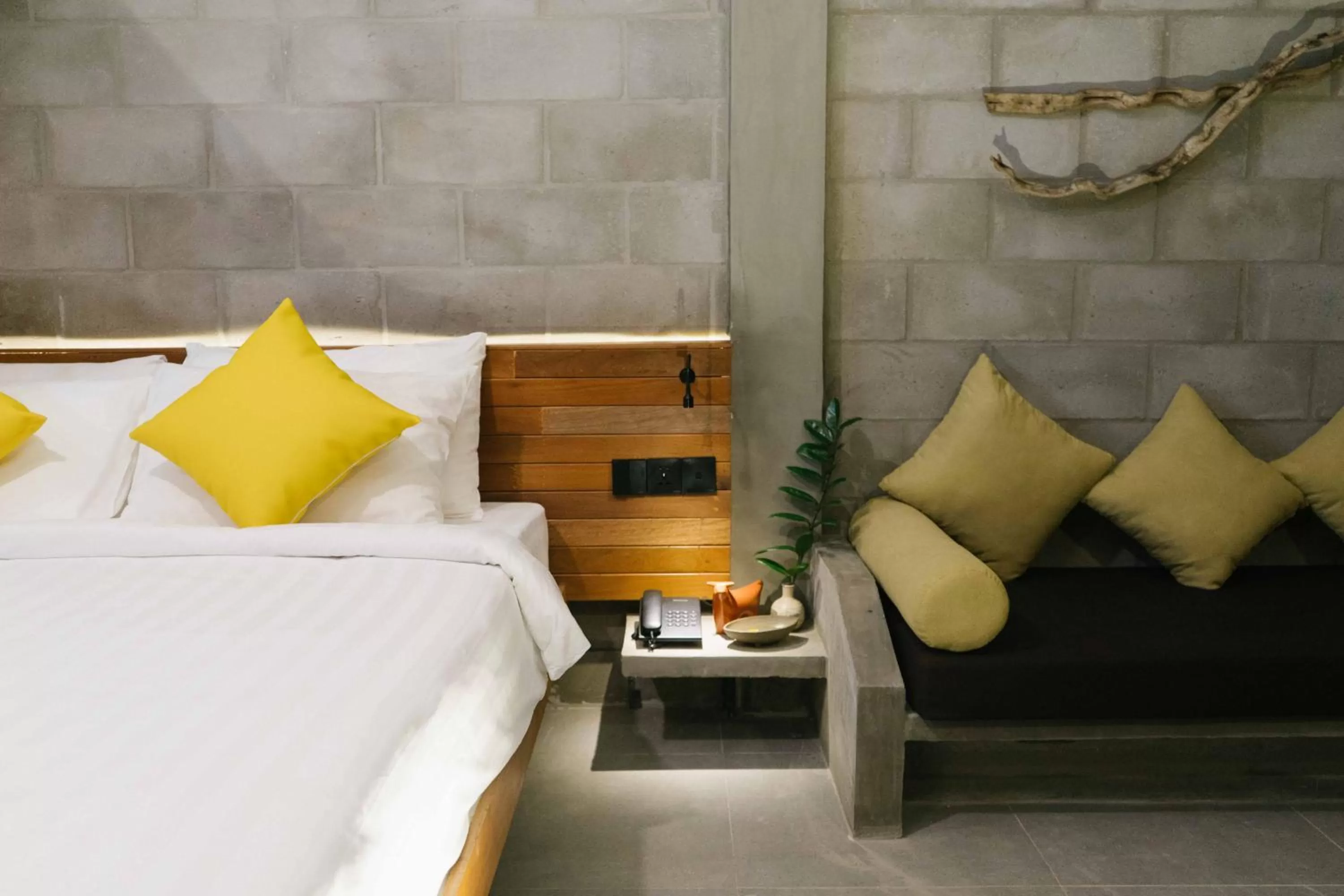 Living room, Bed in Larimar Hotel & Resort