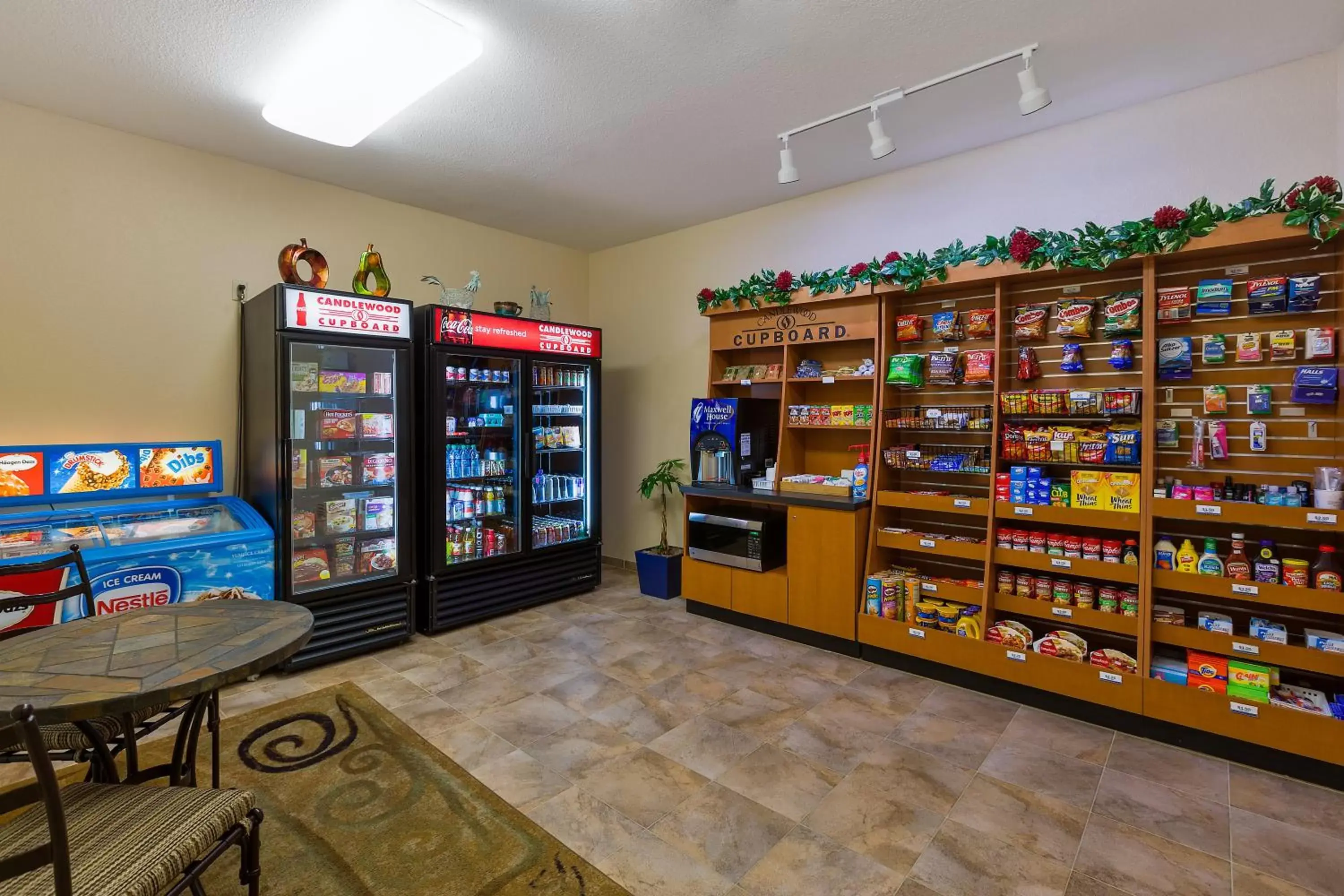 Decorative detail, Supermarket/Shops in Candlewood Suites Decatur Medical Center, an IHG Hotel