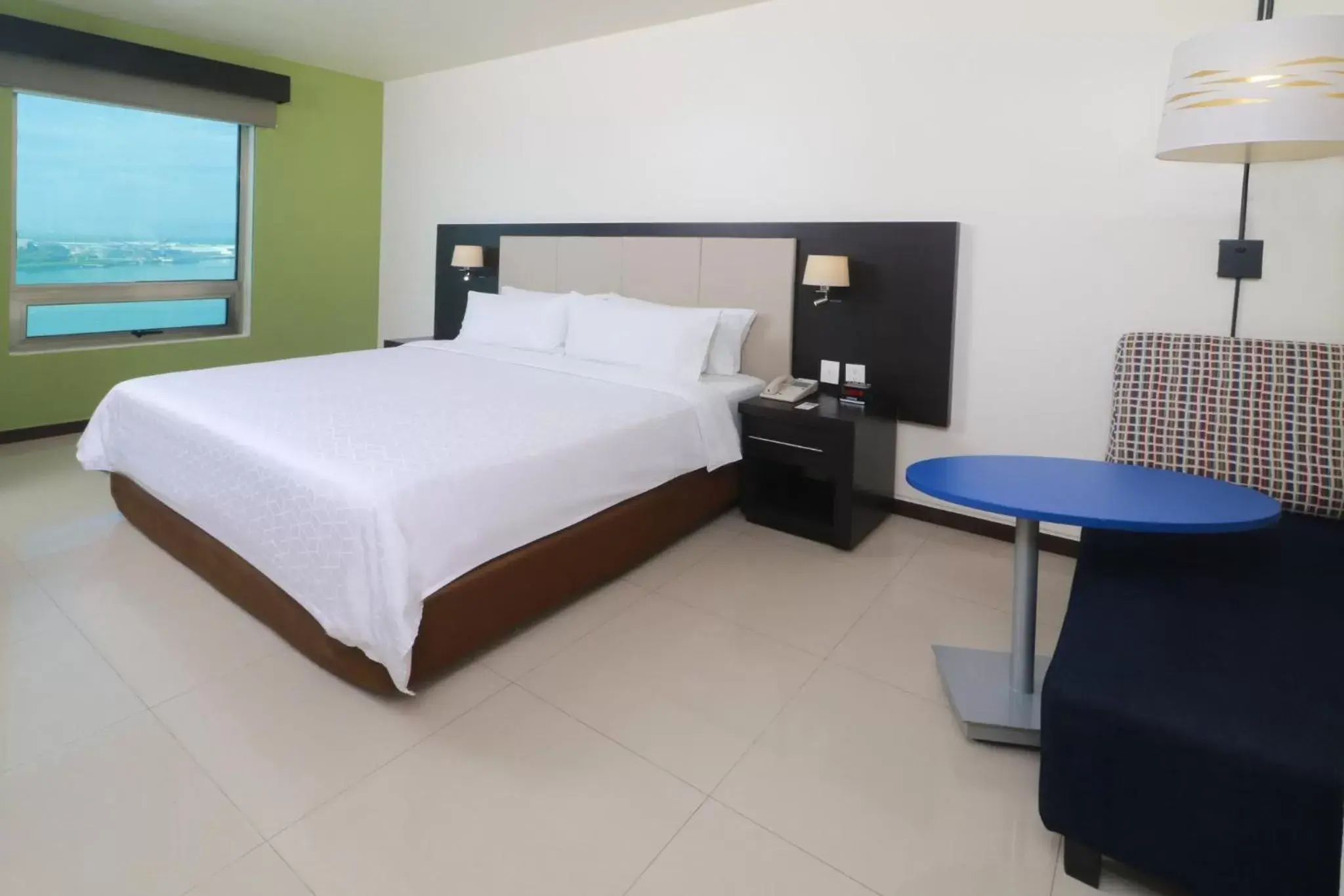 Photo of the whole room in Holiday Inn Express - Tuxpan, an IHG Hotel