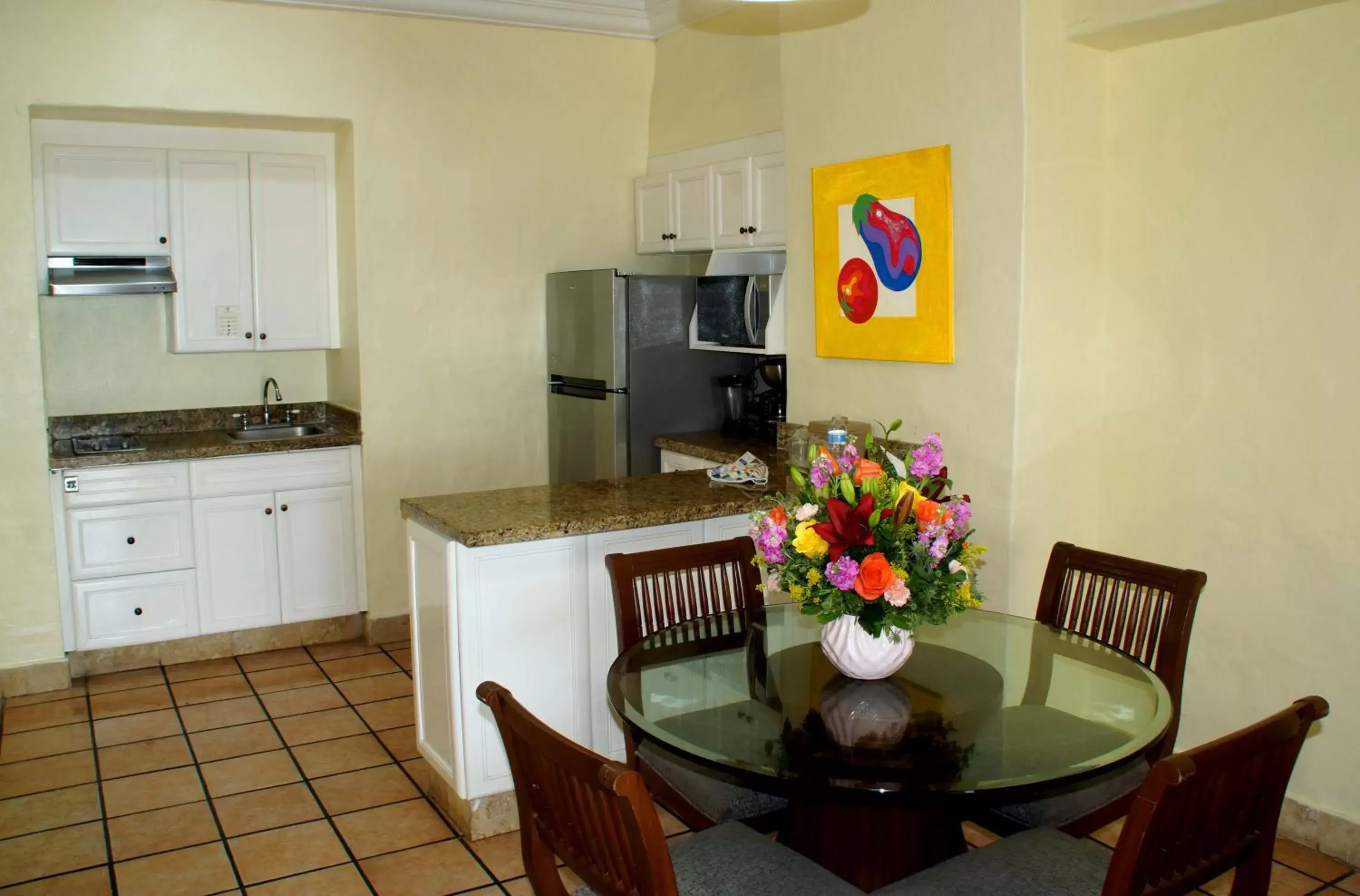 Kitchen/Kitchenette in Royal Villas Resort