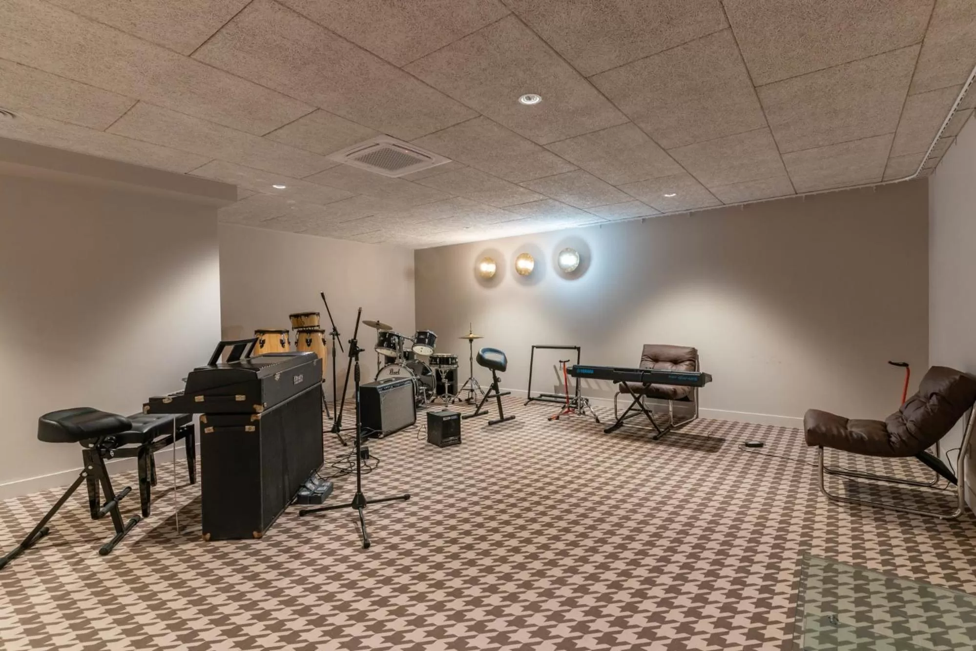 Activities in Ecla Paris Noisy-le-Grand