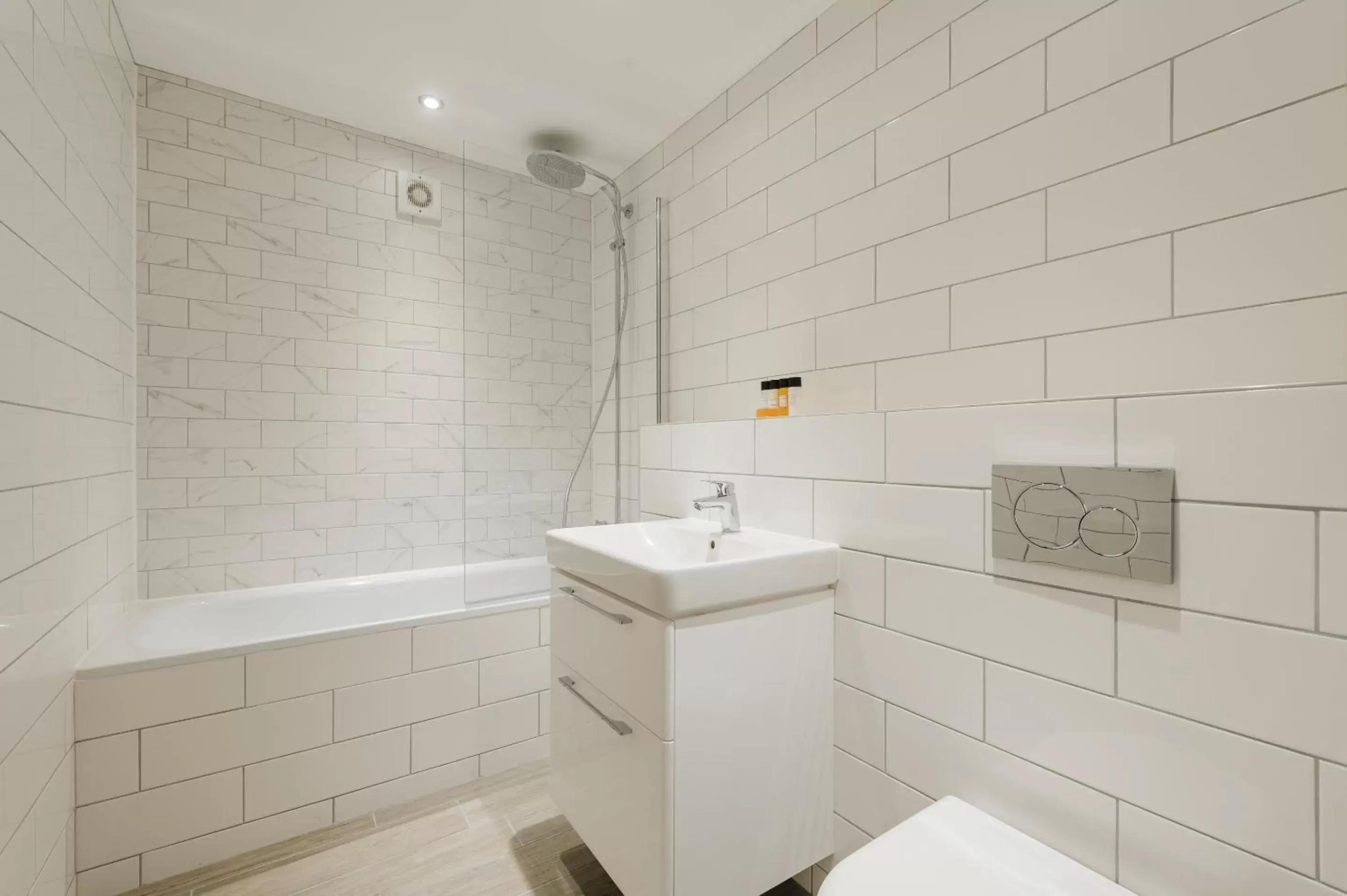 Bathroom in Sonder Royal Garden Apartments